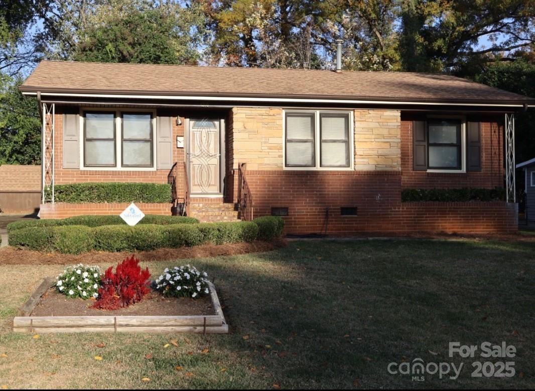 4318 Knollcrest Drive Charlotte NC 28208