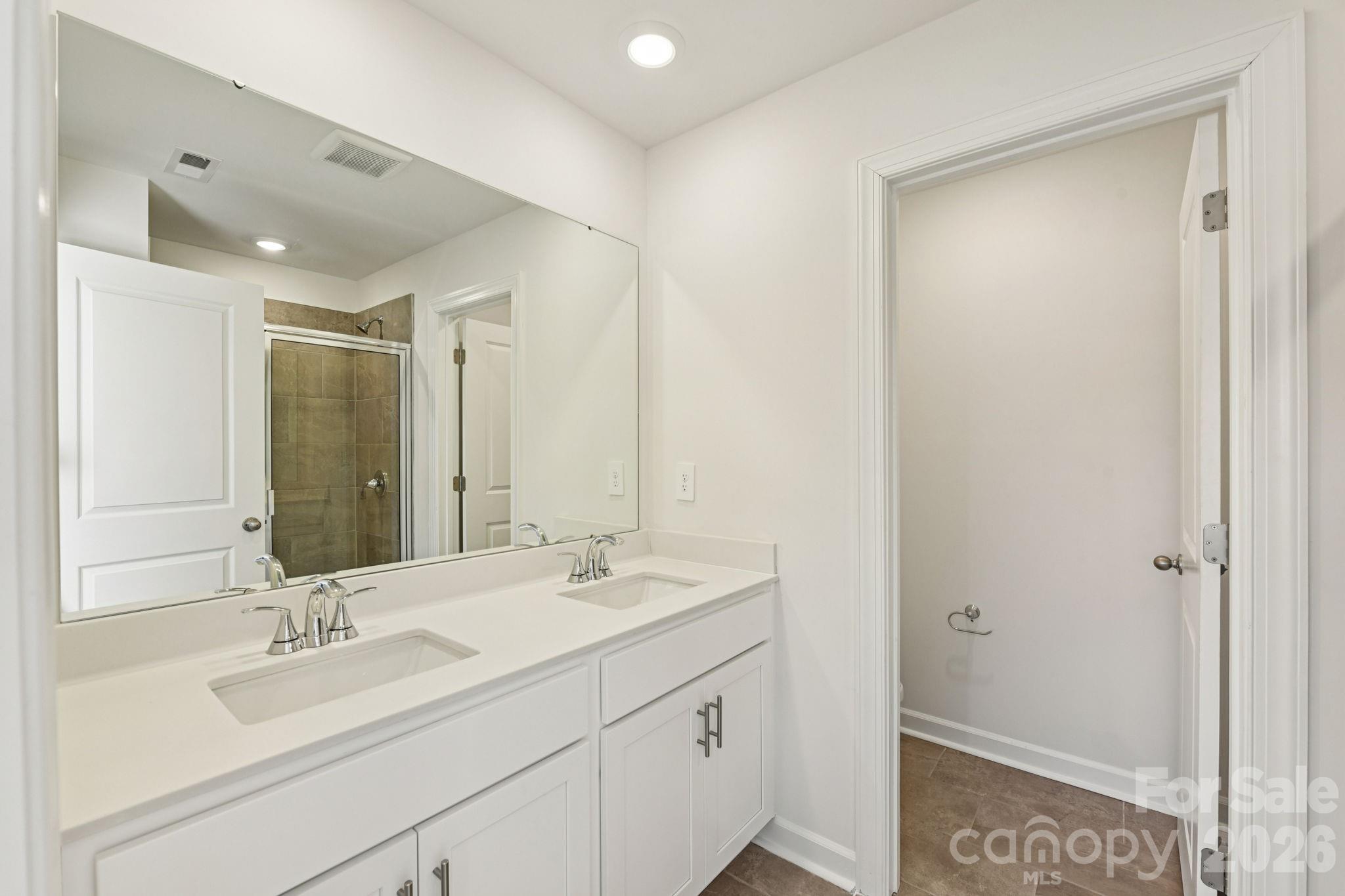 9036 Foggy Brook Loop Charlotte NC 28216