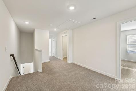 9036 Foggy Brook Loop Charlotte NC 28216