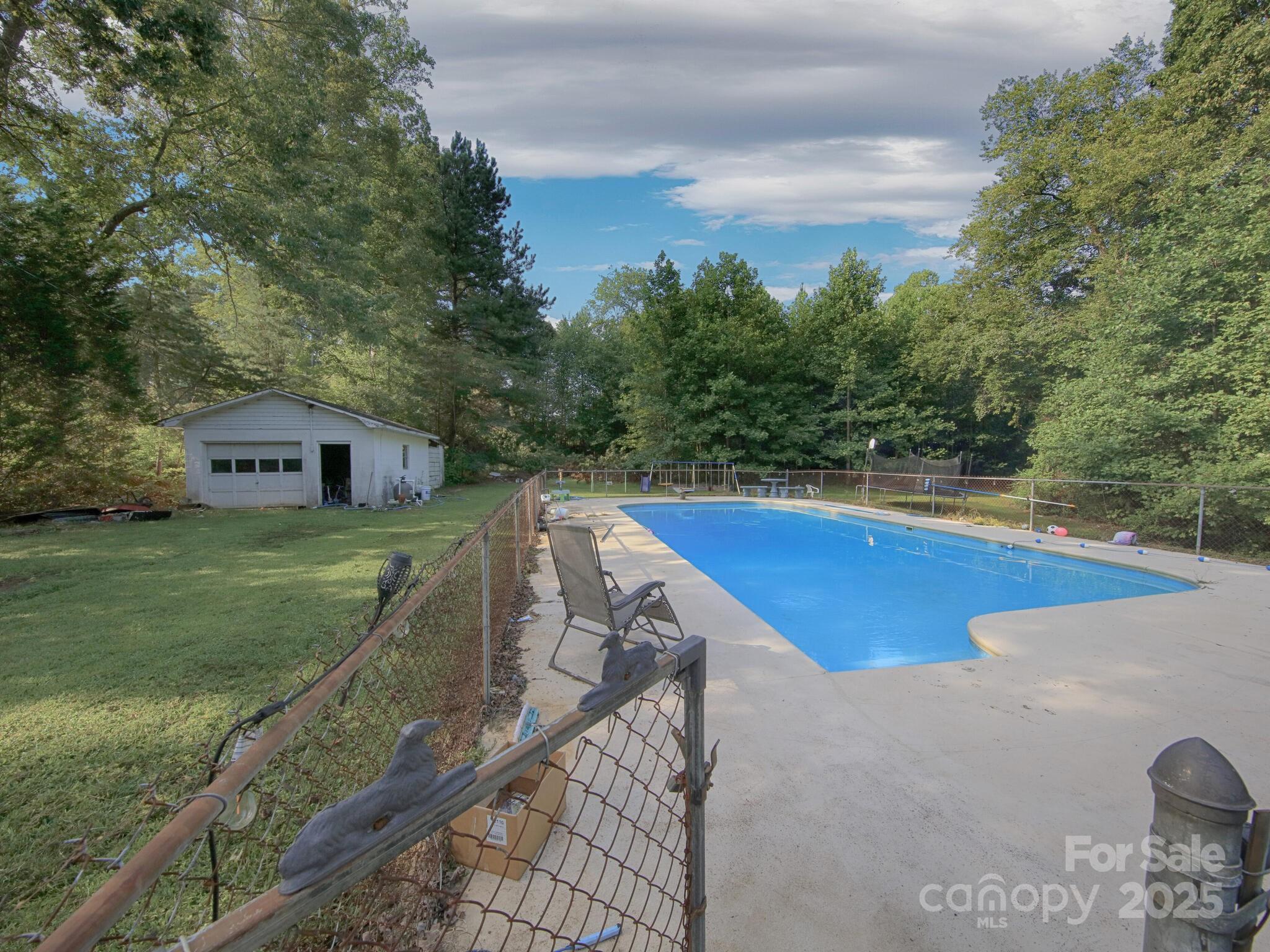 3119 Hickory Highway Statesville NC 28677