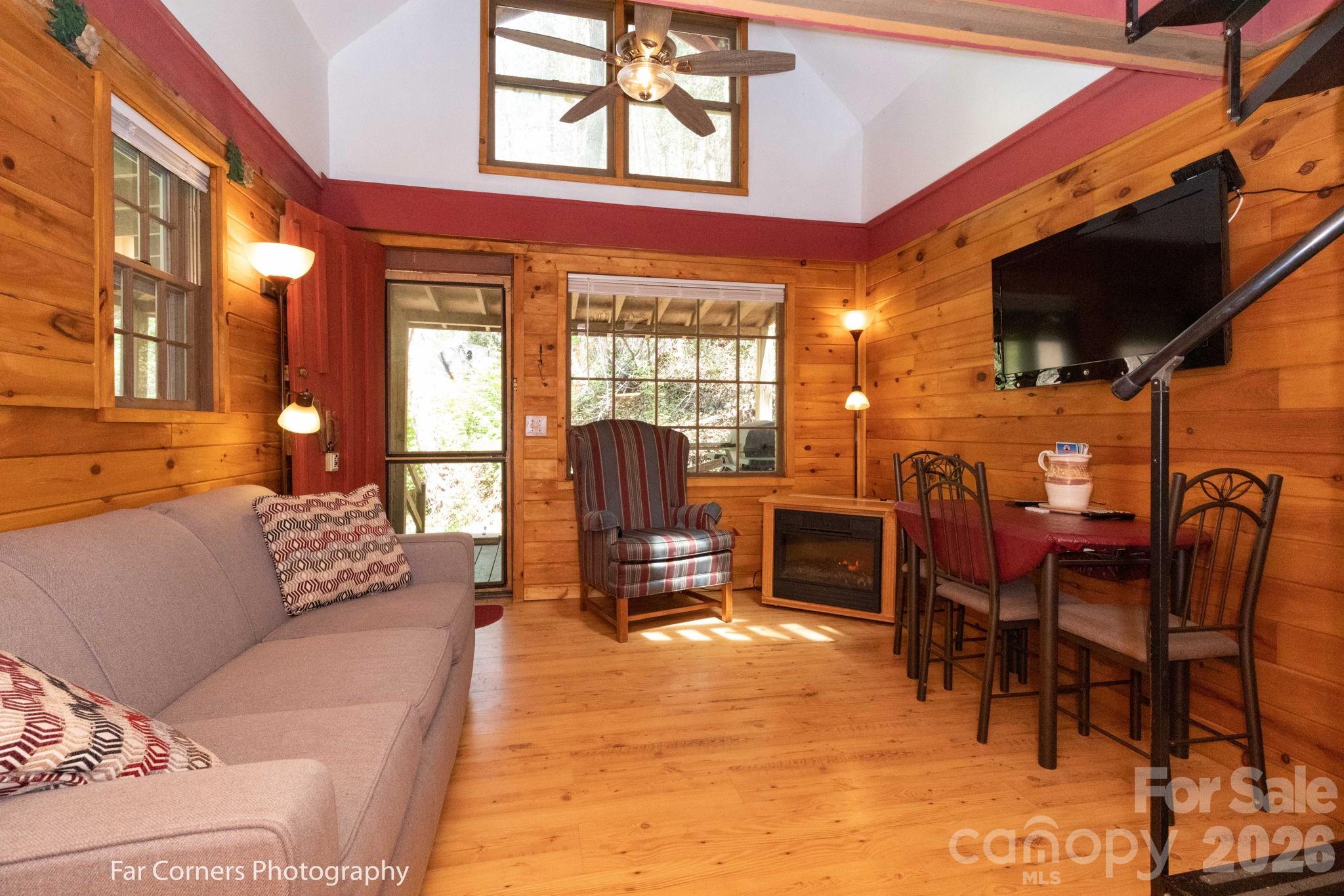 2670 Dicks Creek Road Whittier NC 28789