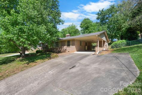 2010 12th Street Drive NW Hickory NC 28601