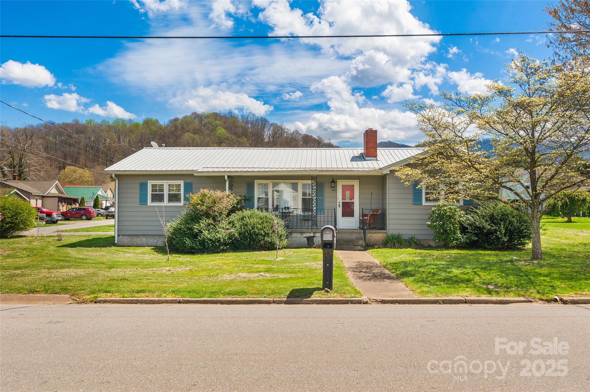 641 Camelot Drive Waynesville NC 28786