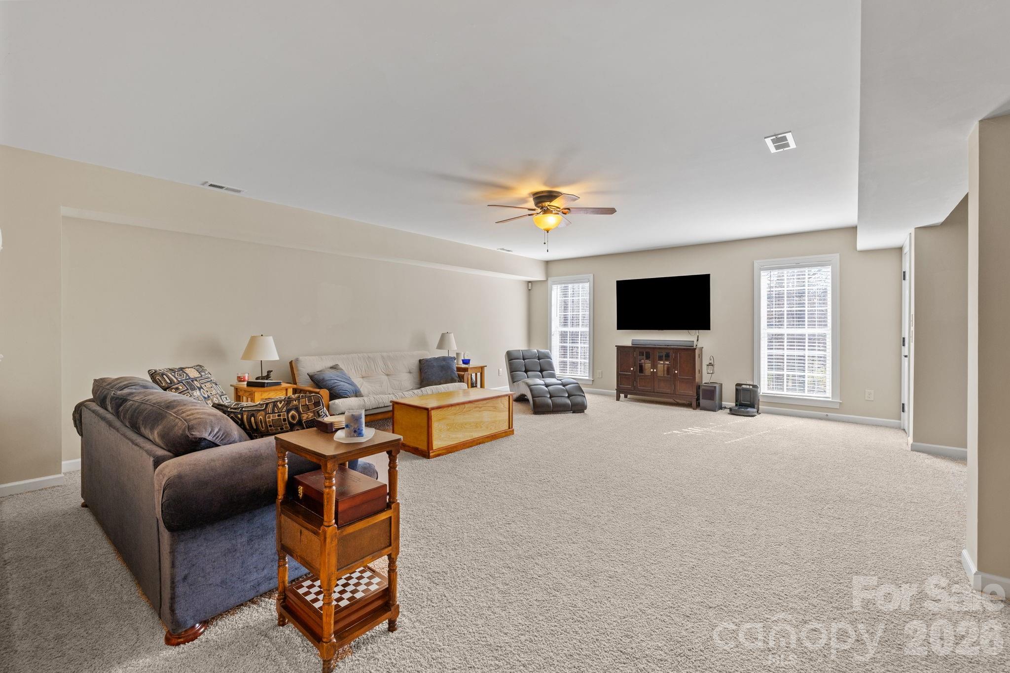 8205 Curico Lane Charlotte NC 28227