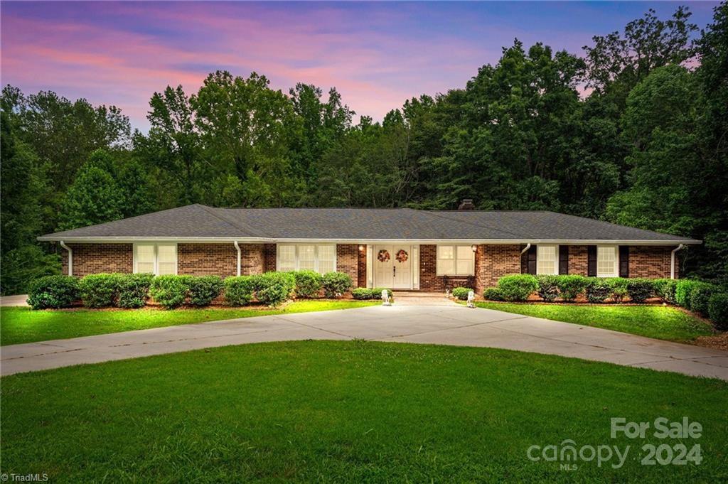 308 Beaver Creek Road Lexington NC 27295