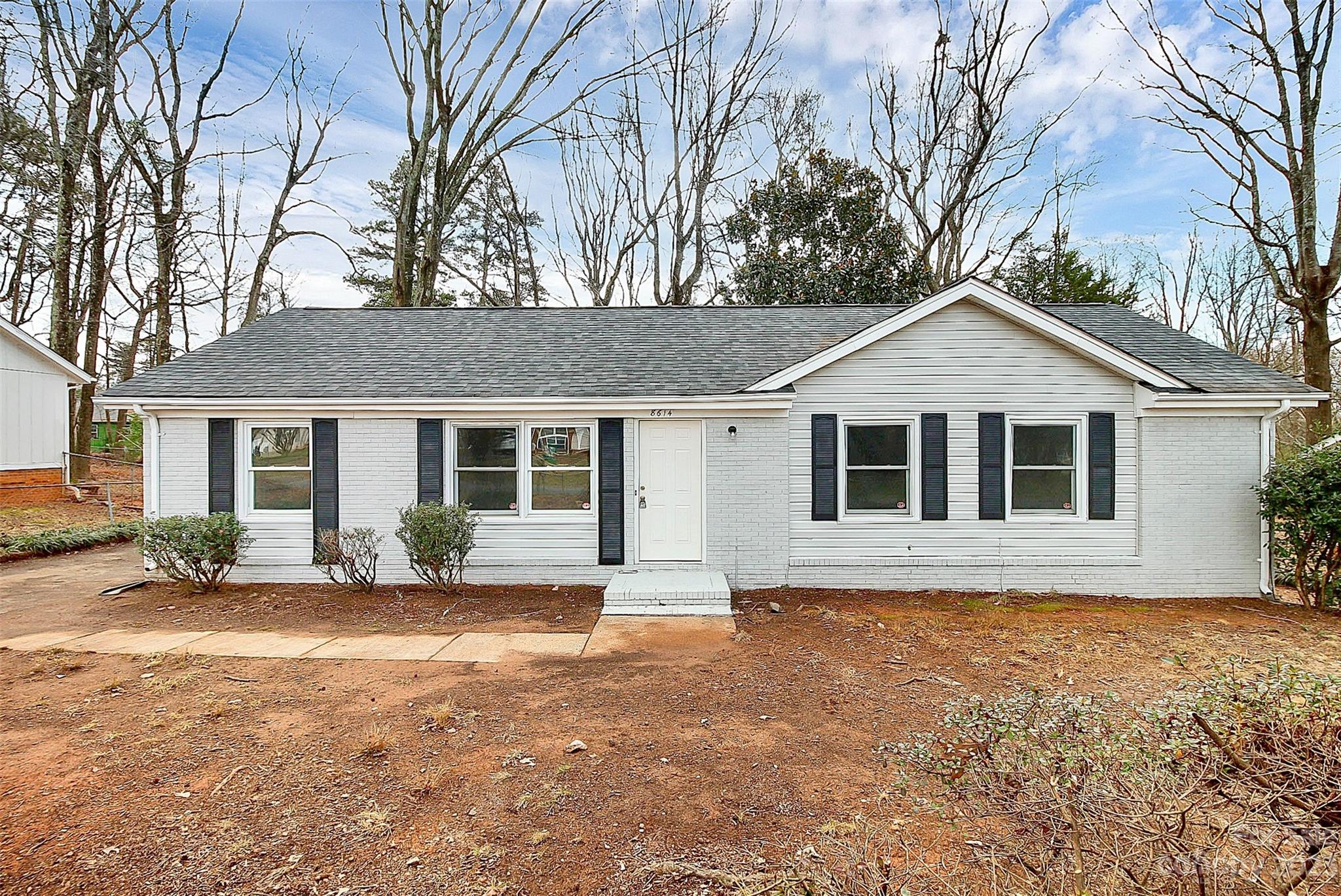 8614 Deerwood Road Charlotte NC 28214