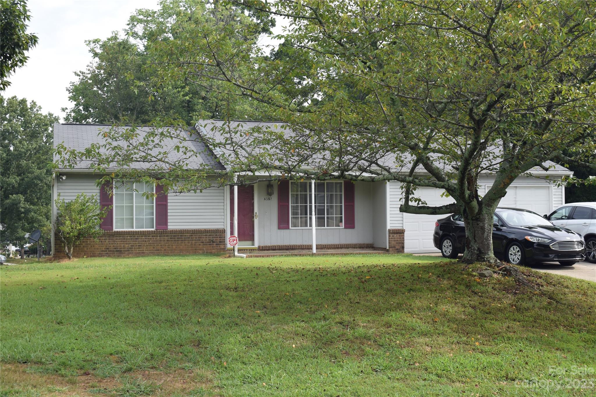 6552 Rocklake Drive Charlotte NC 28214