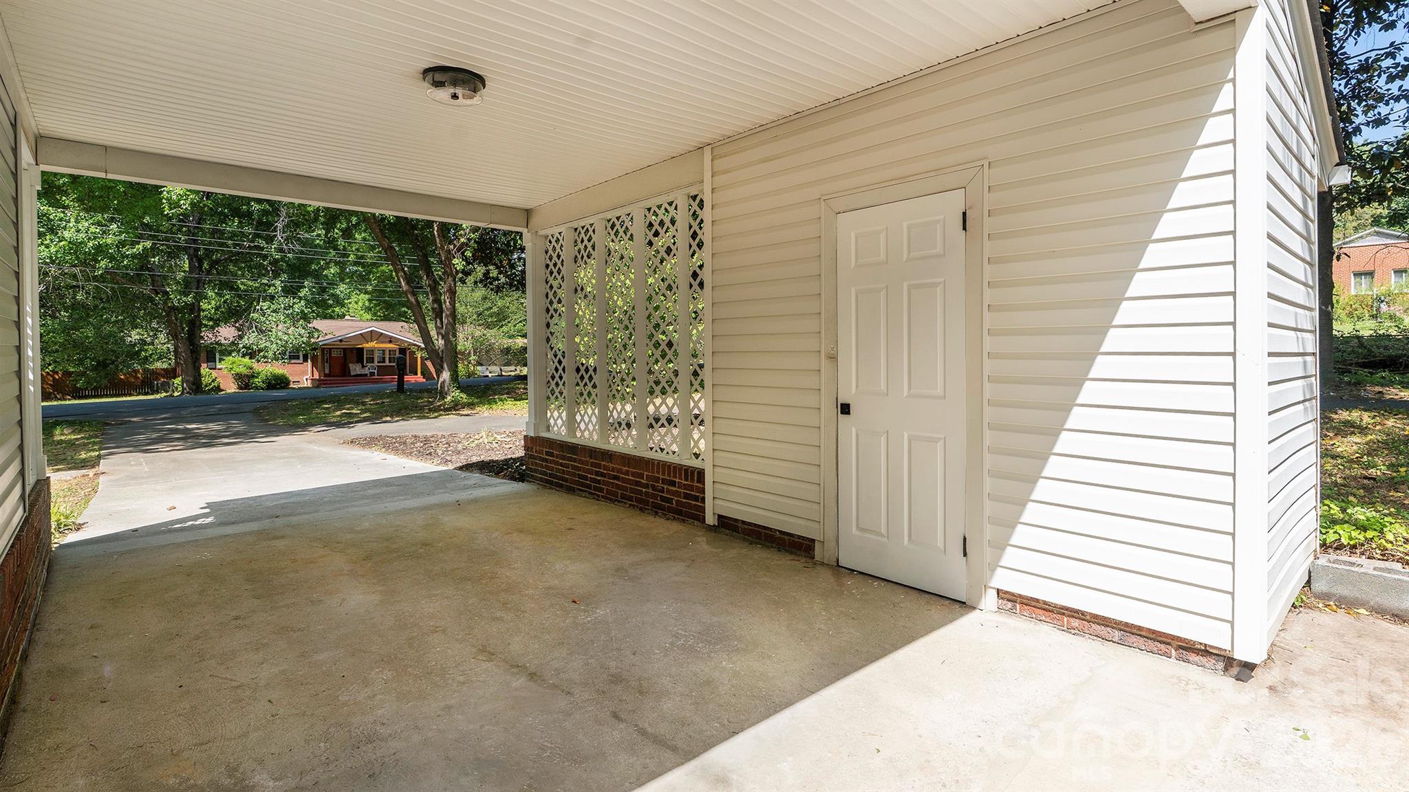 137 Birchwood Drive Charlotte NC 28214