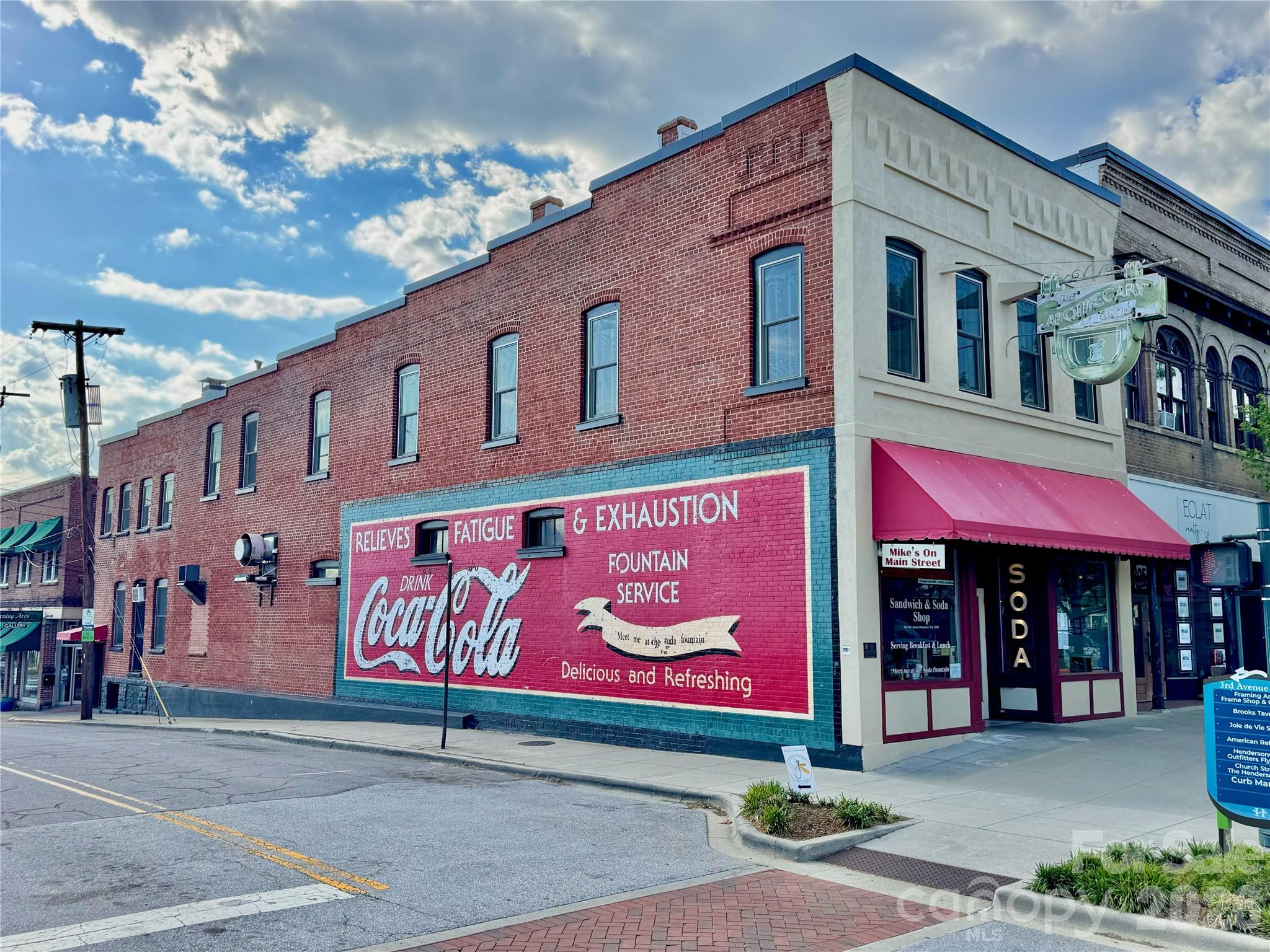 617 W Allen Street Hendersonville NC 28739