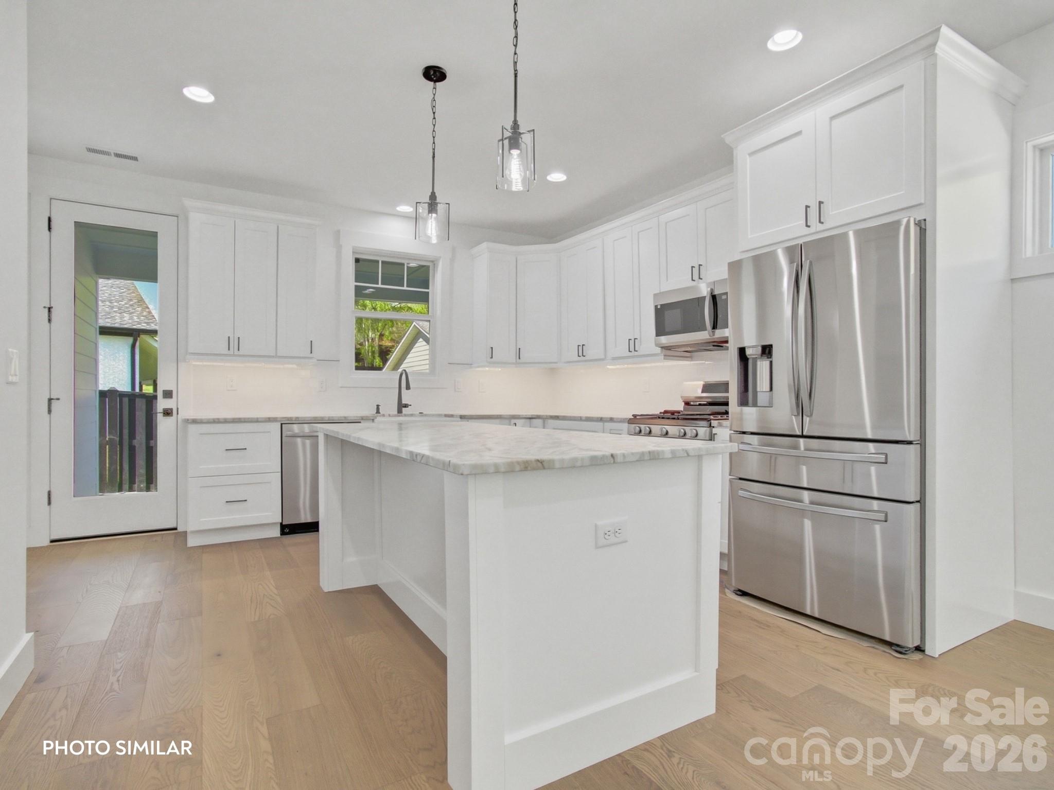 617 W Allen Street Hendersonville NC 28739