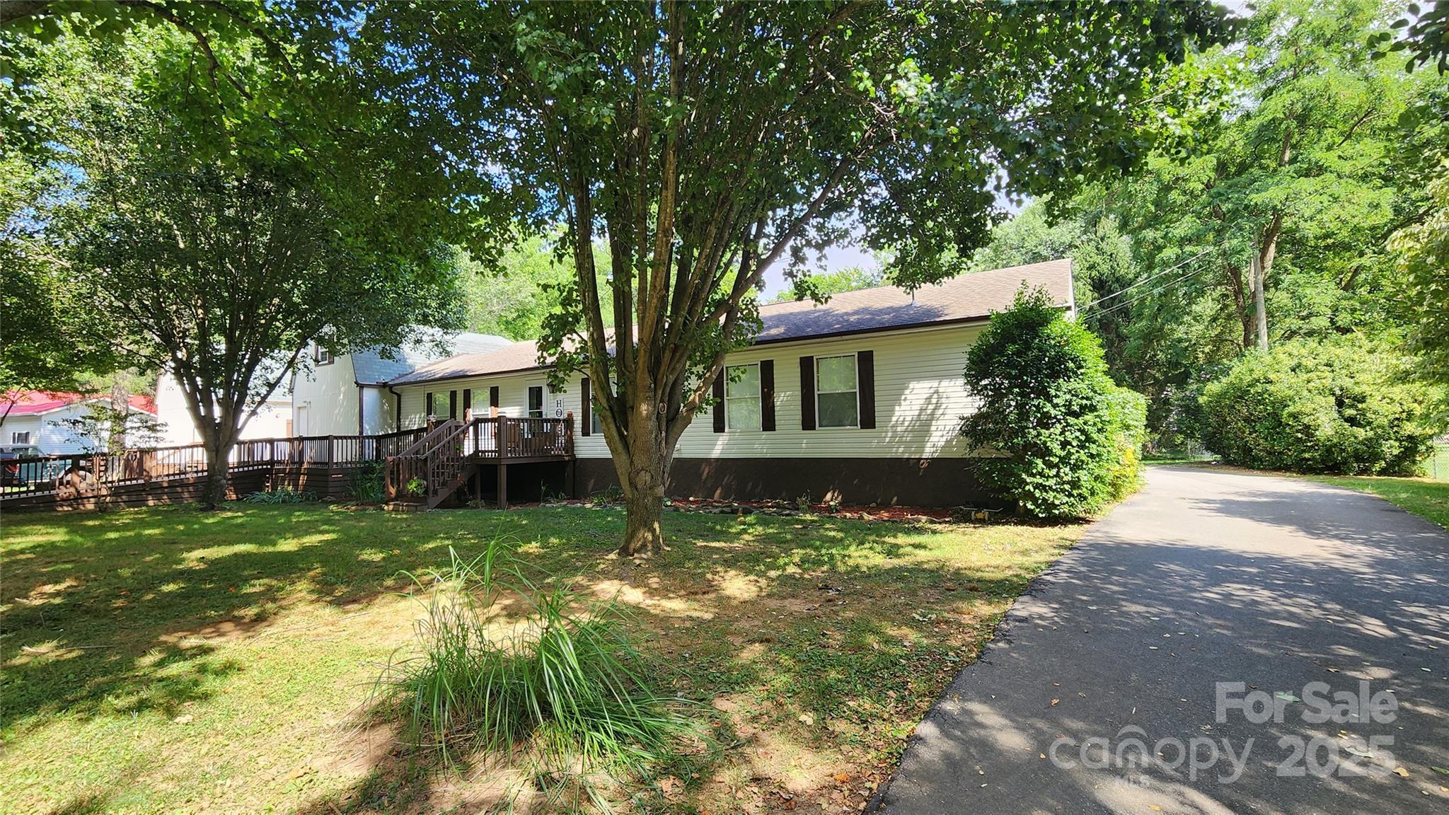 1235 Sulphur Springs Road Waynesville NC 28786