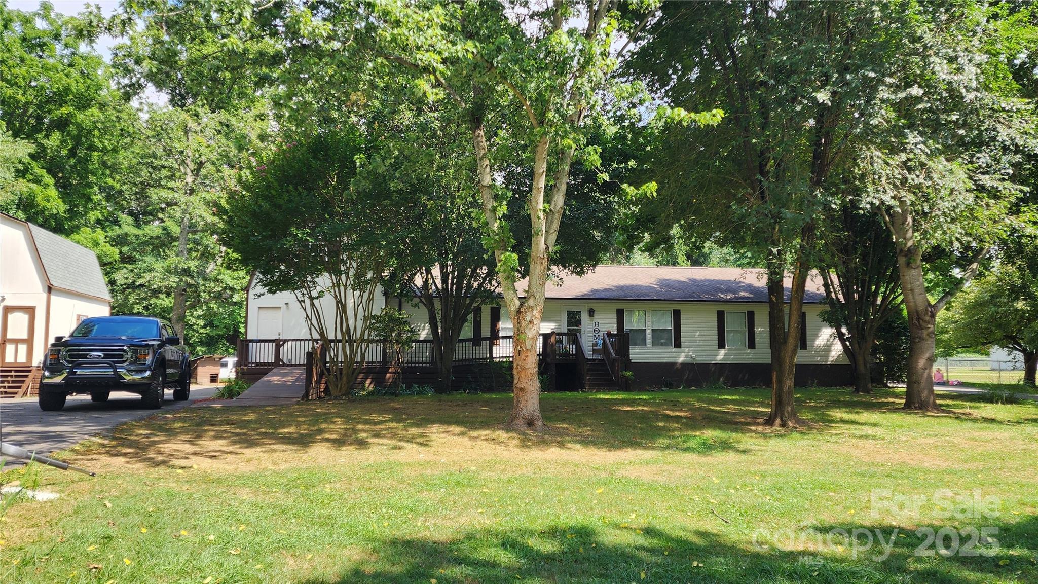 1235 Sulphur Springs Road Waynesville NC 28786