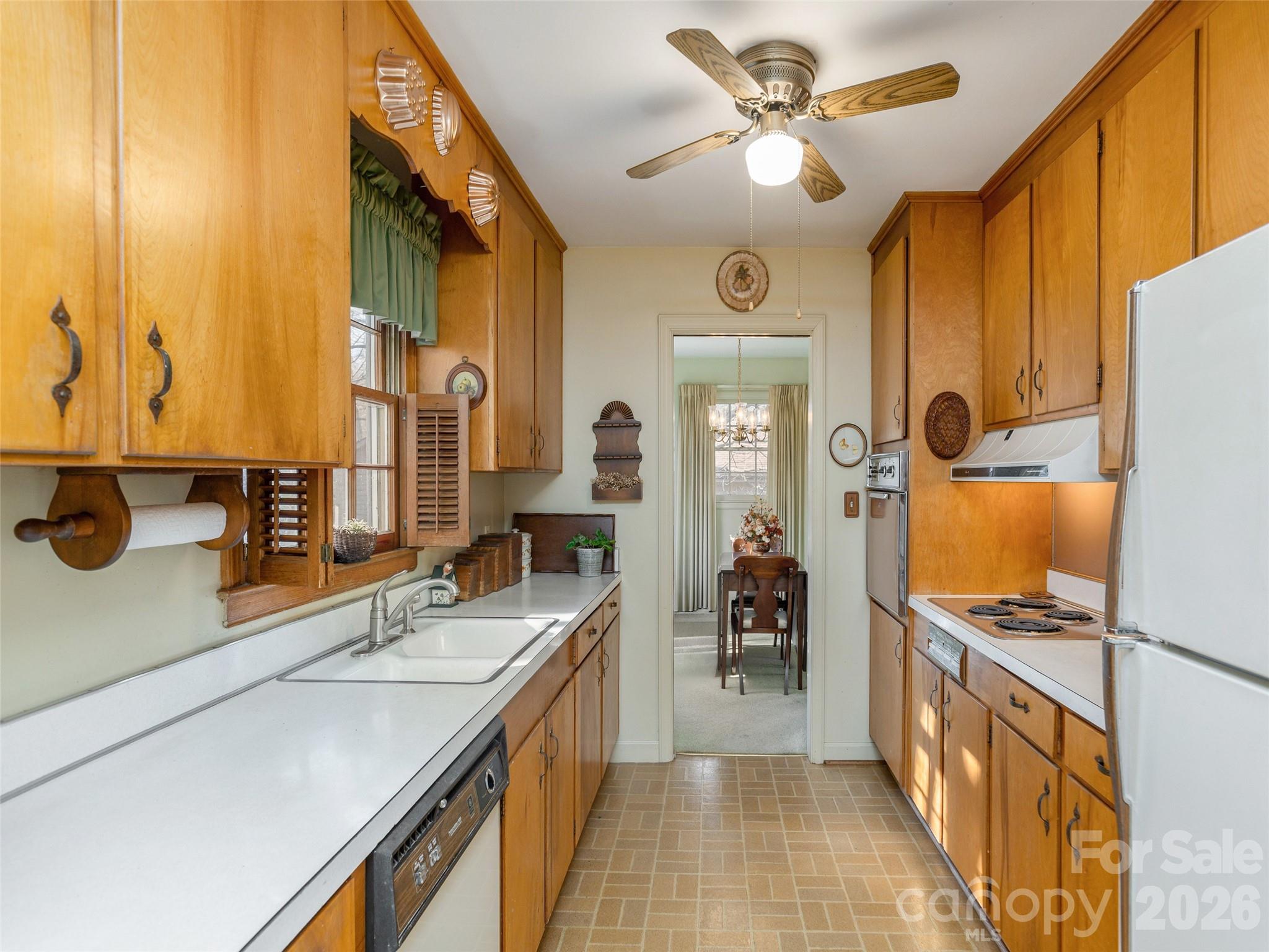 28 Westridge Drive Asheville NC 28803