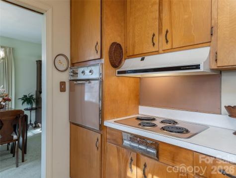 28 Westridge Drive Asheville NC 28803