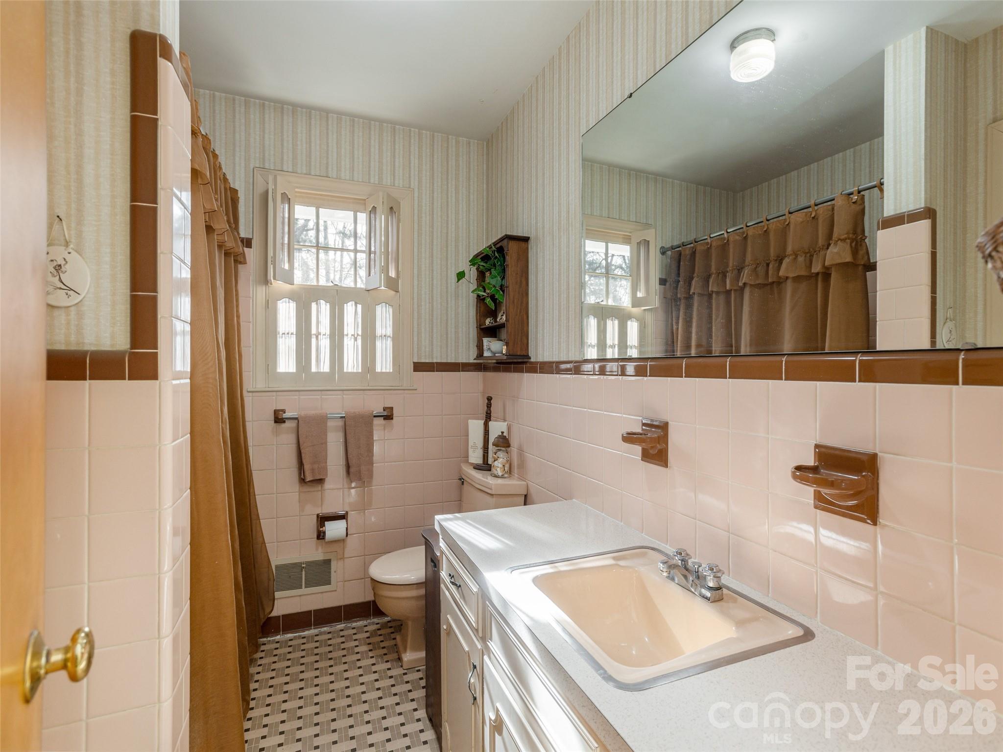 28 Westridge Drive Asheville NC 28803