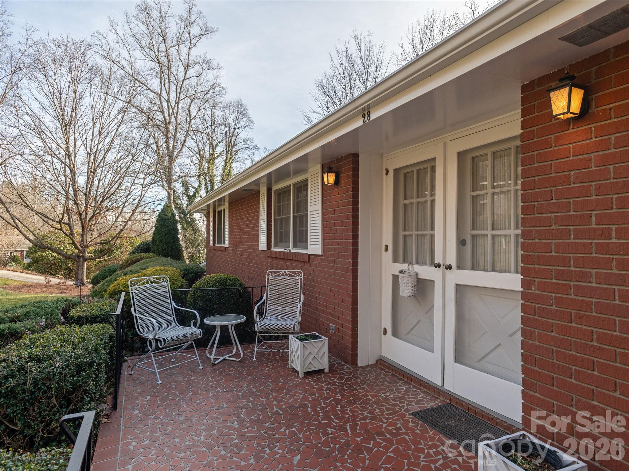 28 Westridge Drive Asheville NC 28803