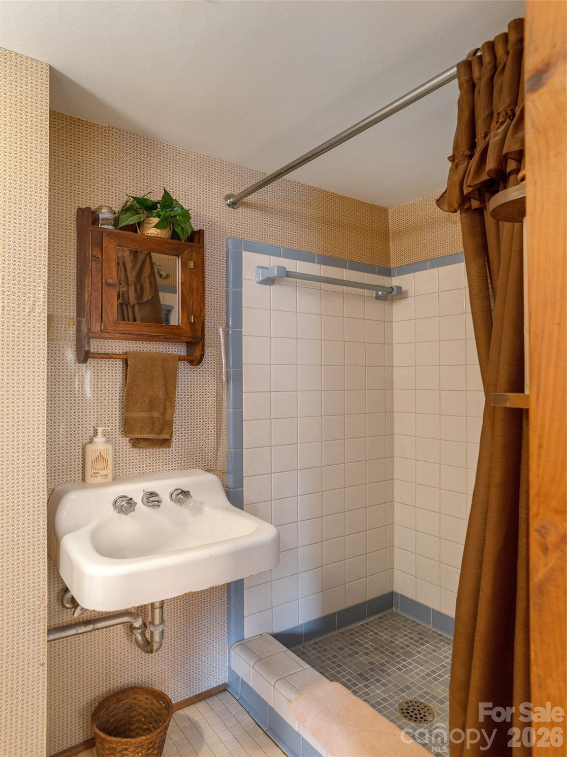 28 Westridge Drive Asheville NC 28803