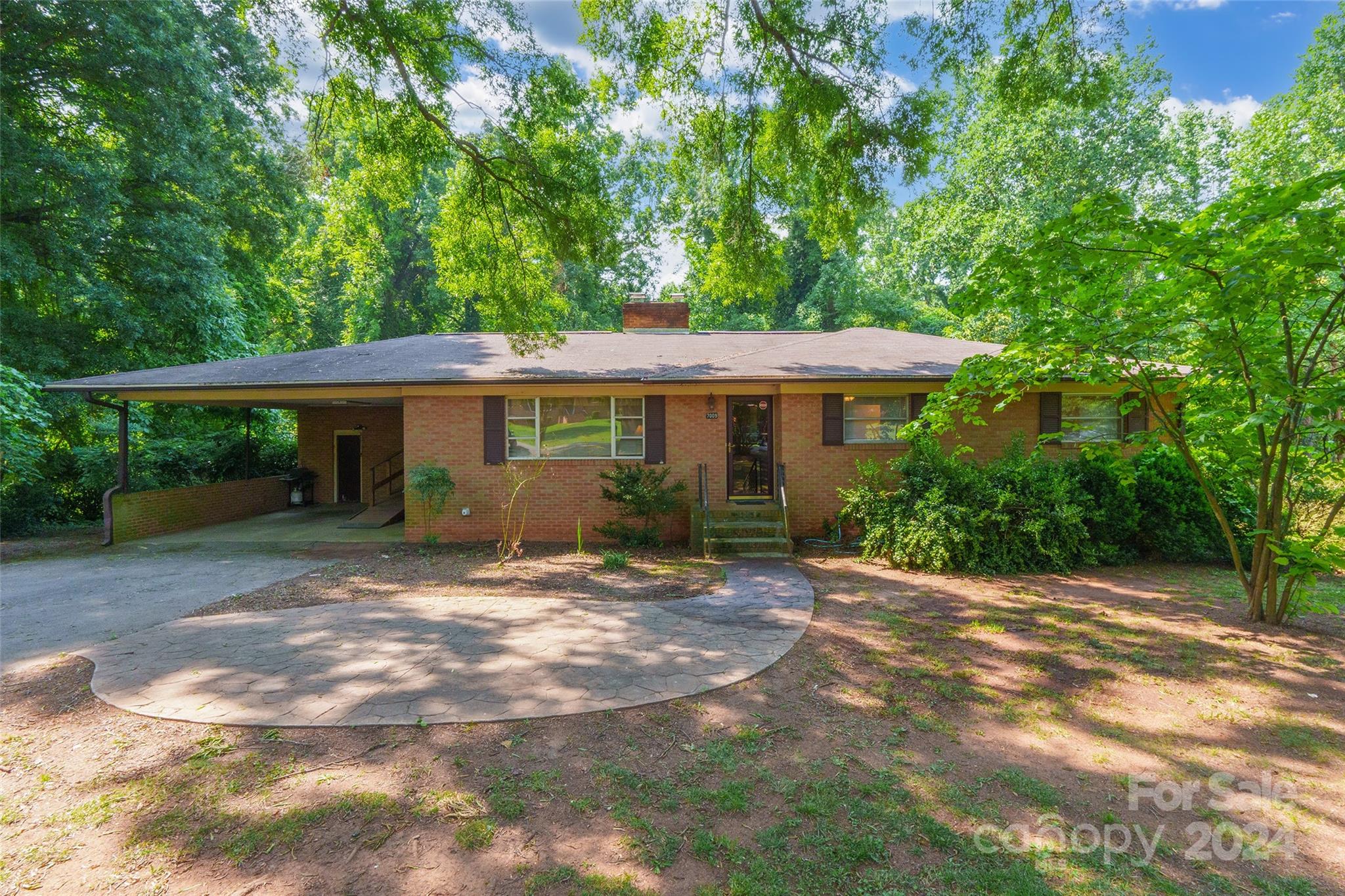 7009 Calton Lane Charlotte NC 28214