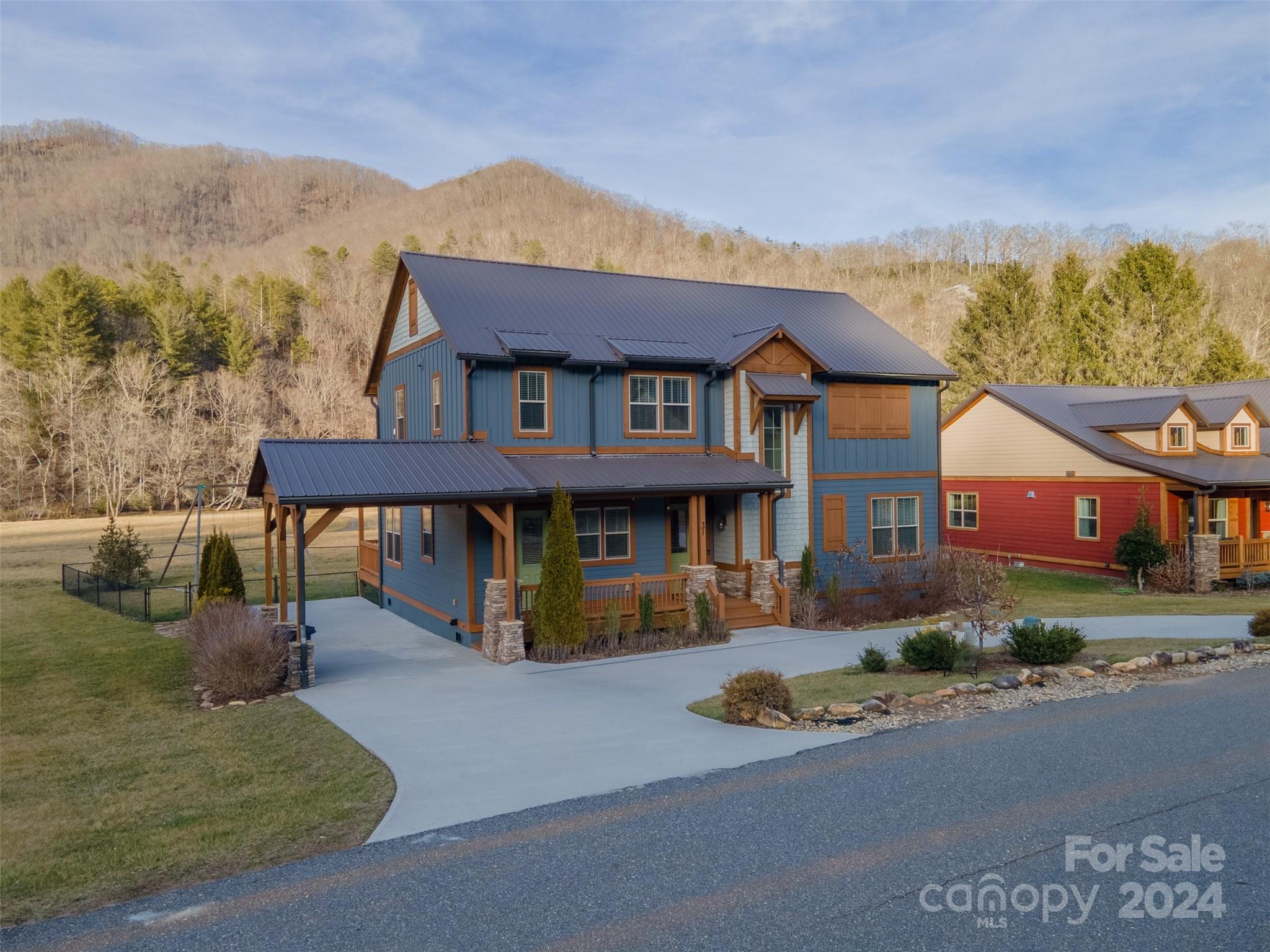 31 S Sundrops Trail Cullowhee NC 28723