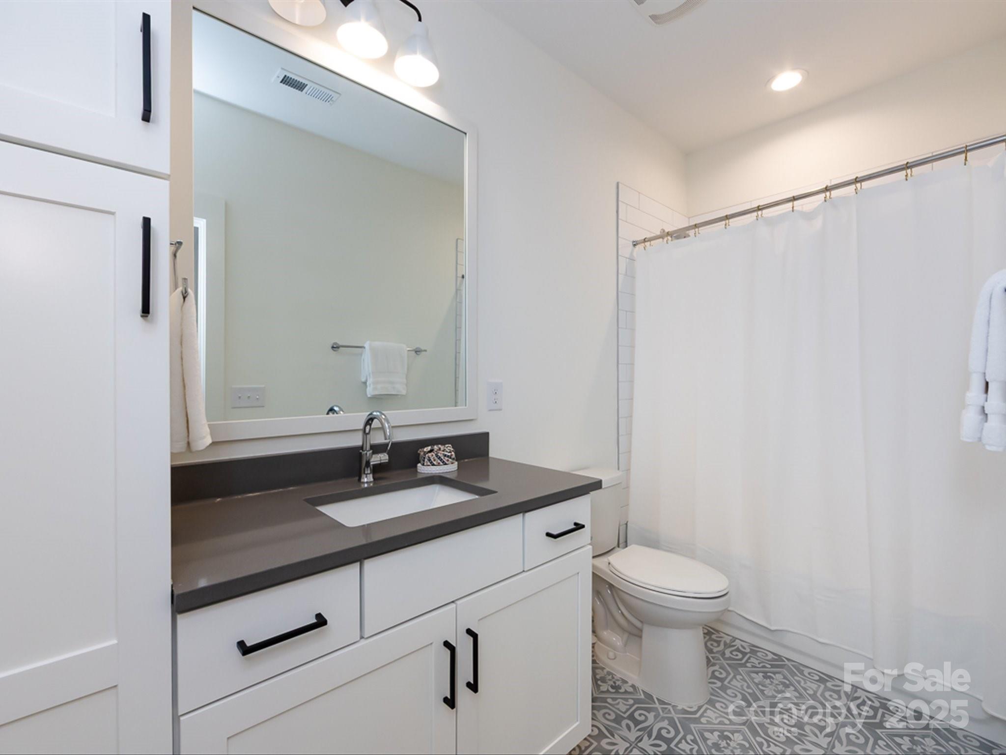 3022 Kalex Court Charlotte NC 28204