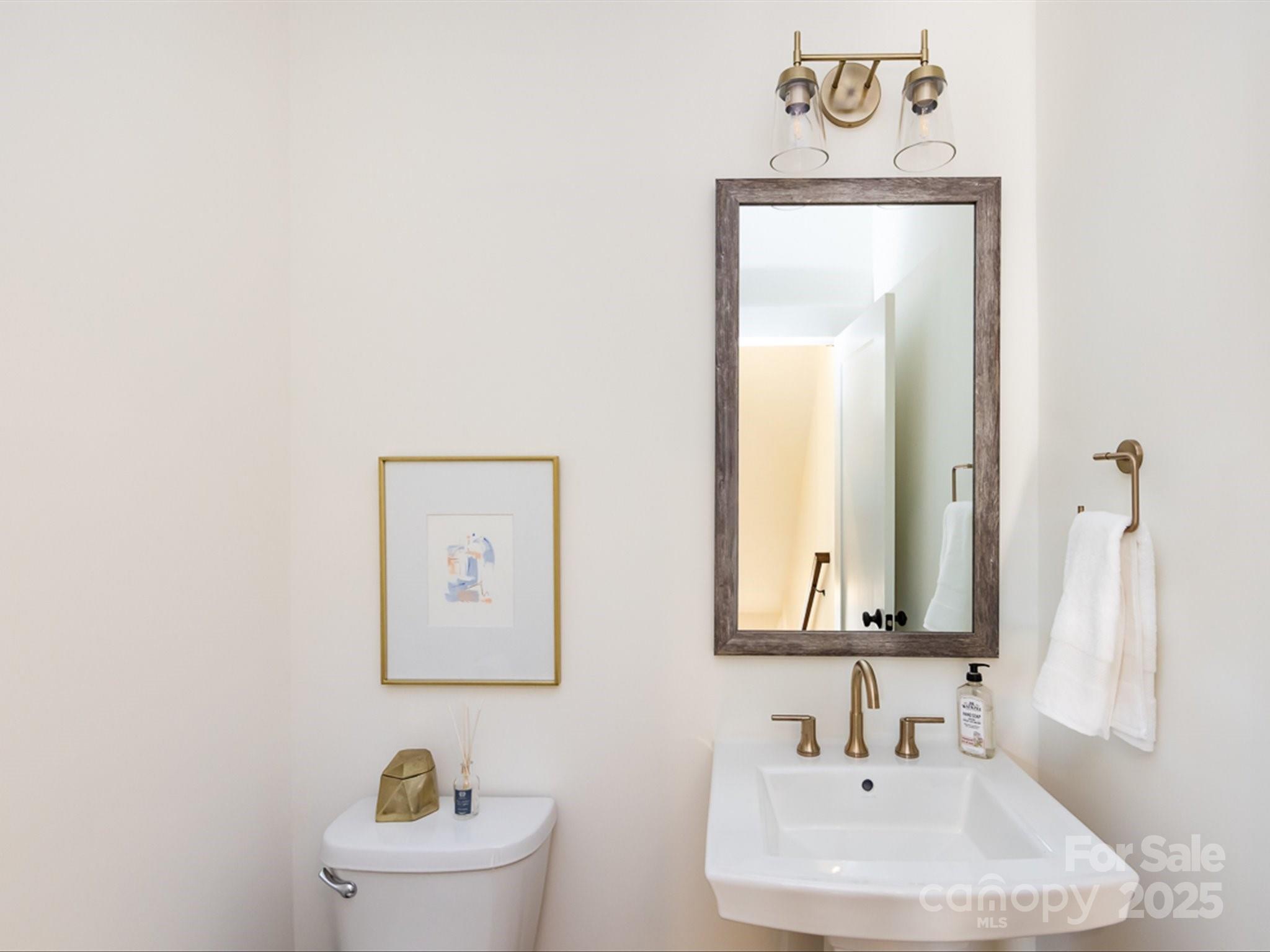 3022 Kalex Court Charlotte NC 28204