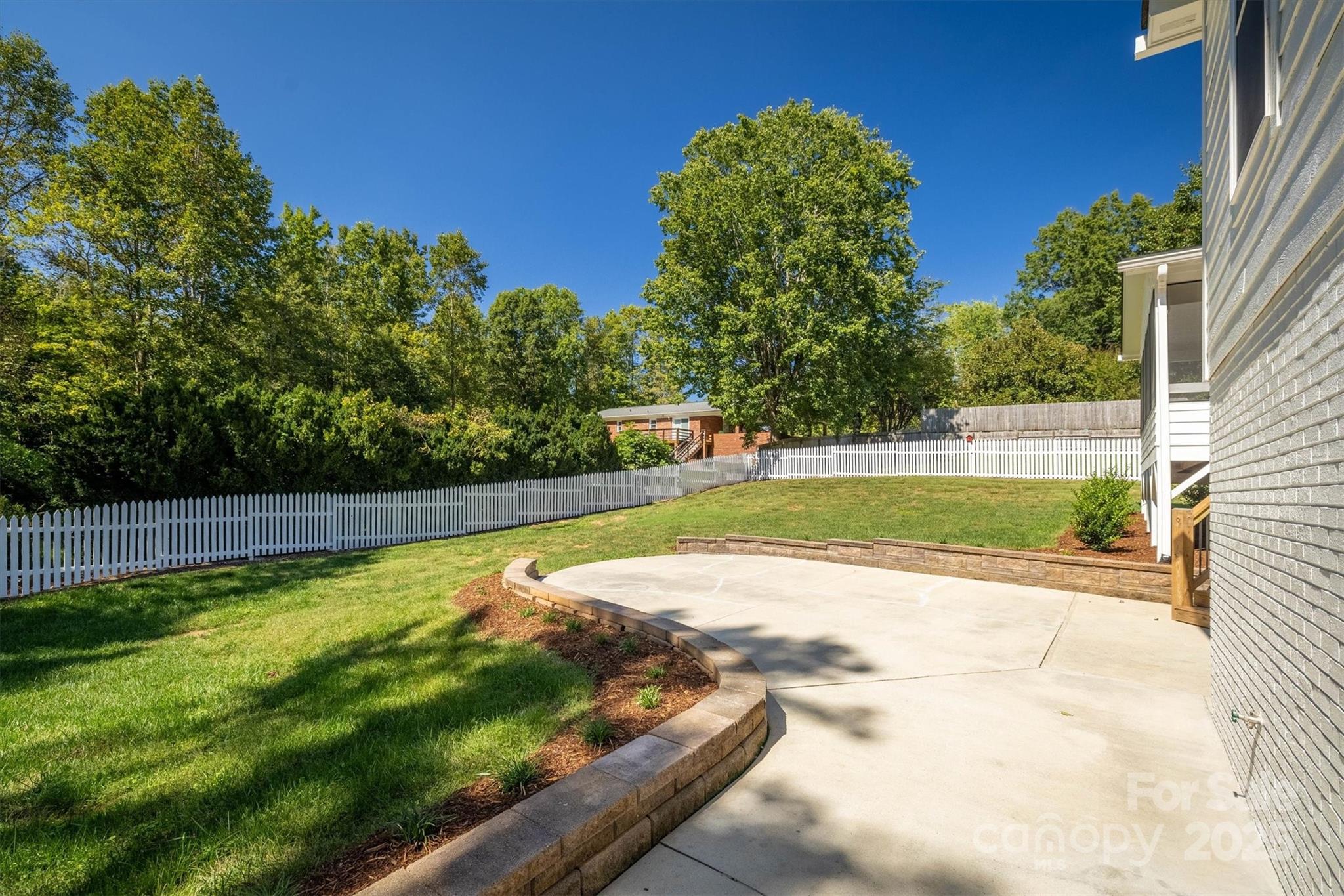 2912 Woodstream Drive Valdese NC 28690