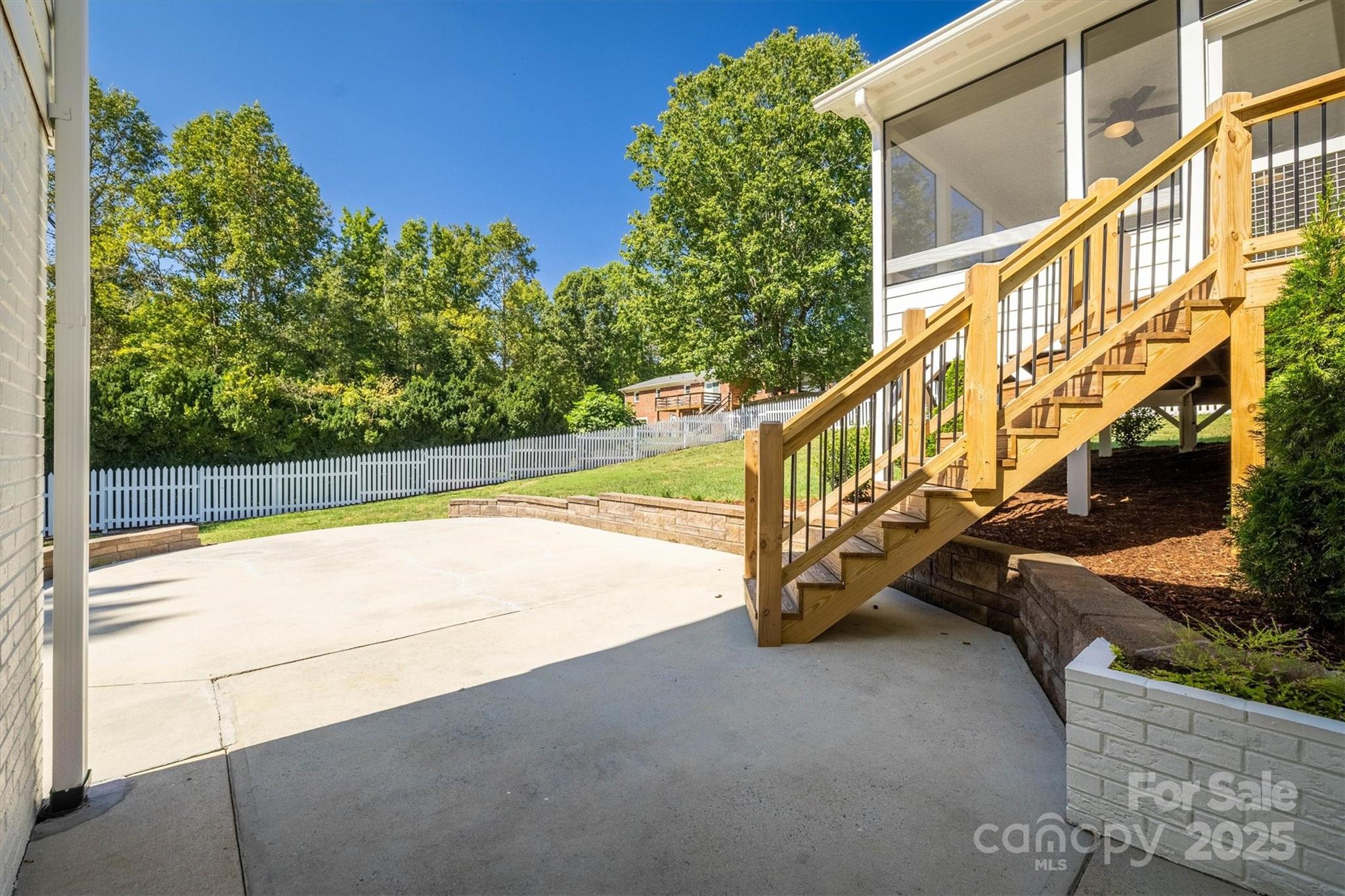 2912 Woodstream Drive Valdese NC 28690