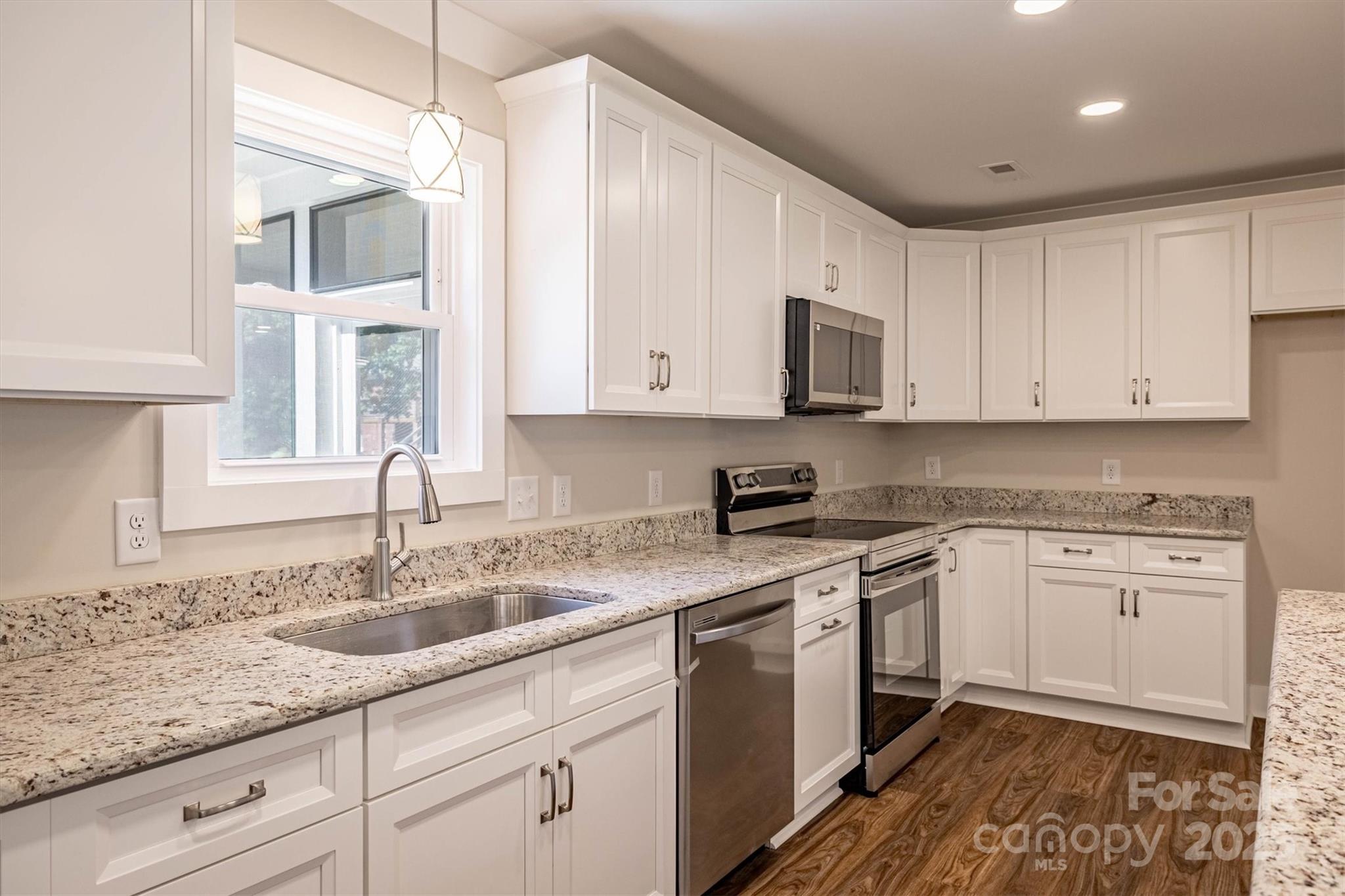 2912 Woodstream Drive Valdese NC 28690