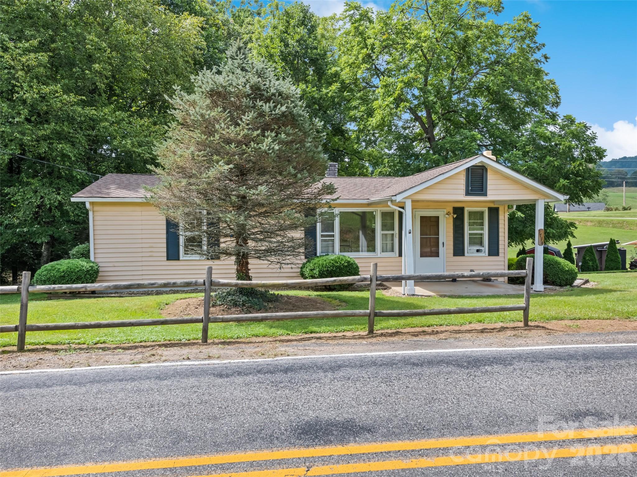 1714 Iron Duff Road Waynesville NC 28785