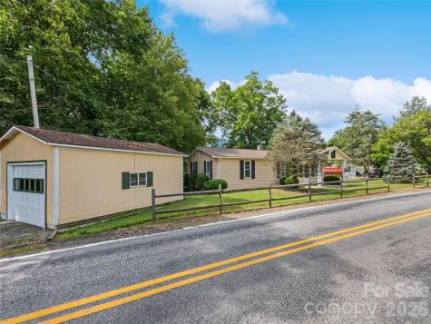 1714 Iron Duff Road Waynesville NC 28785