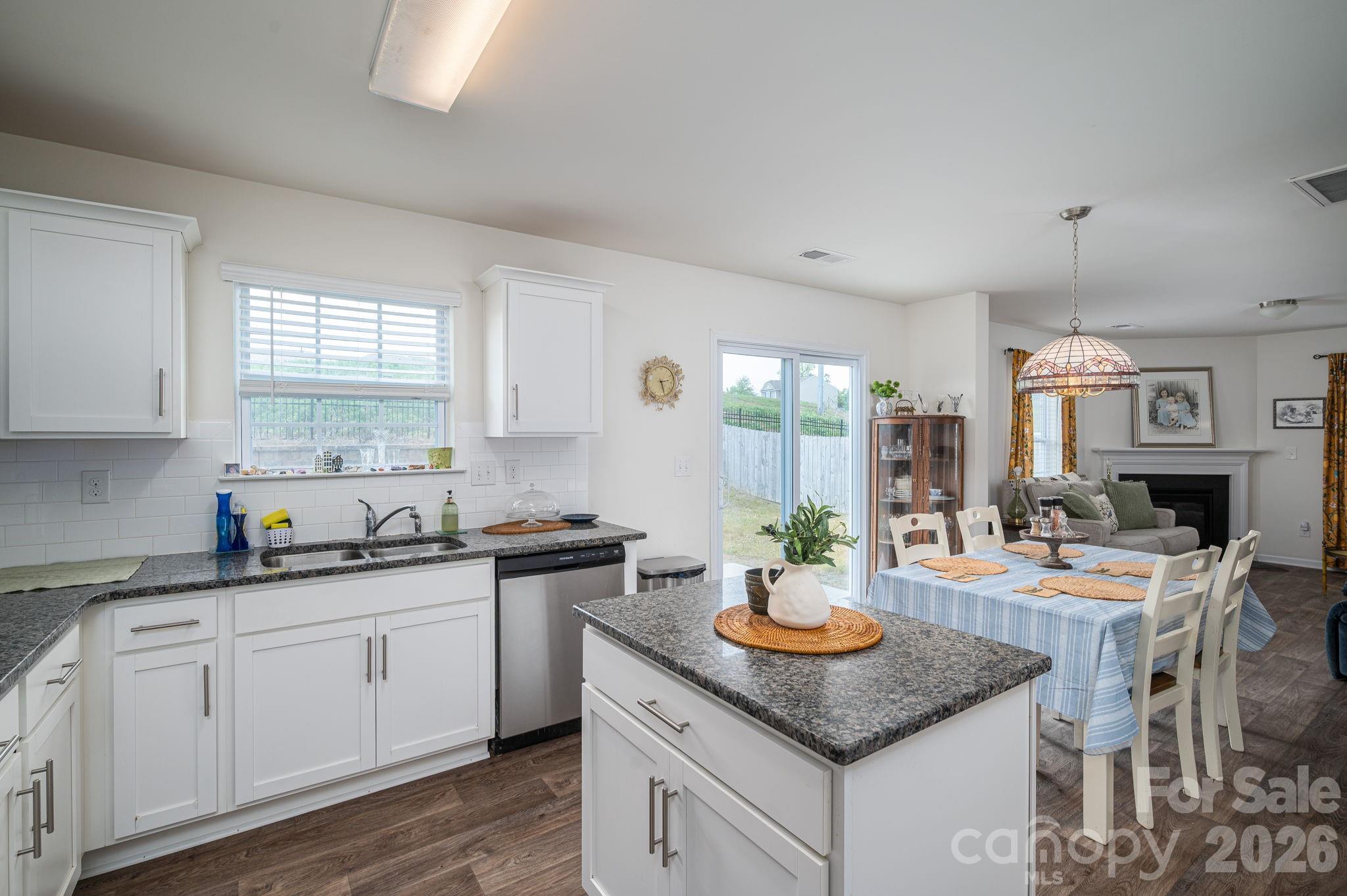 1536 Gaston Mountain Drive Dallas NC 28034