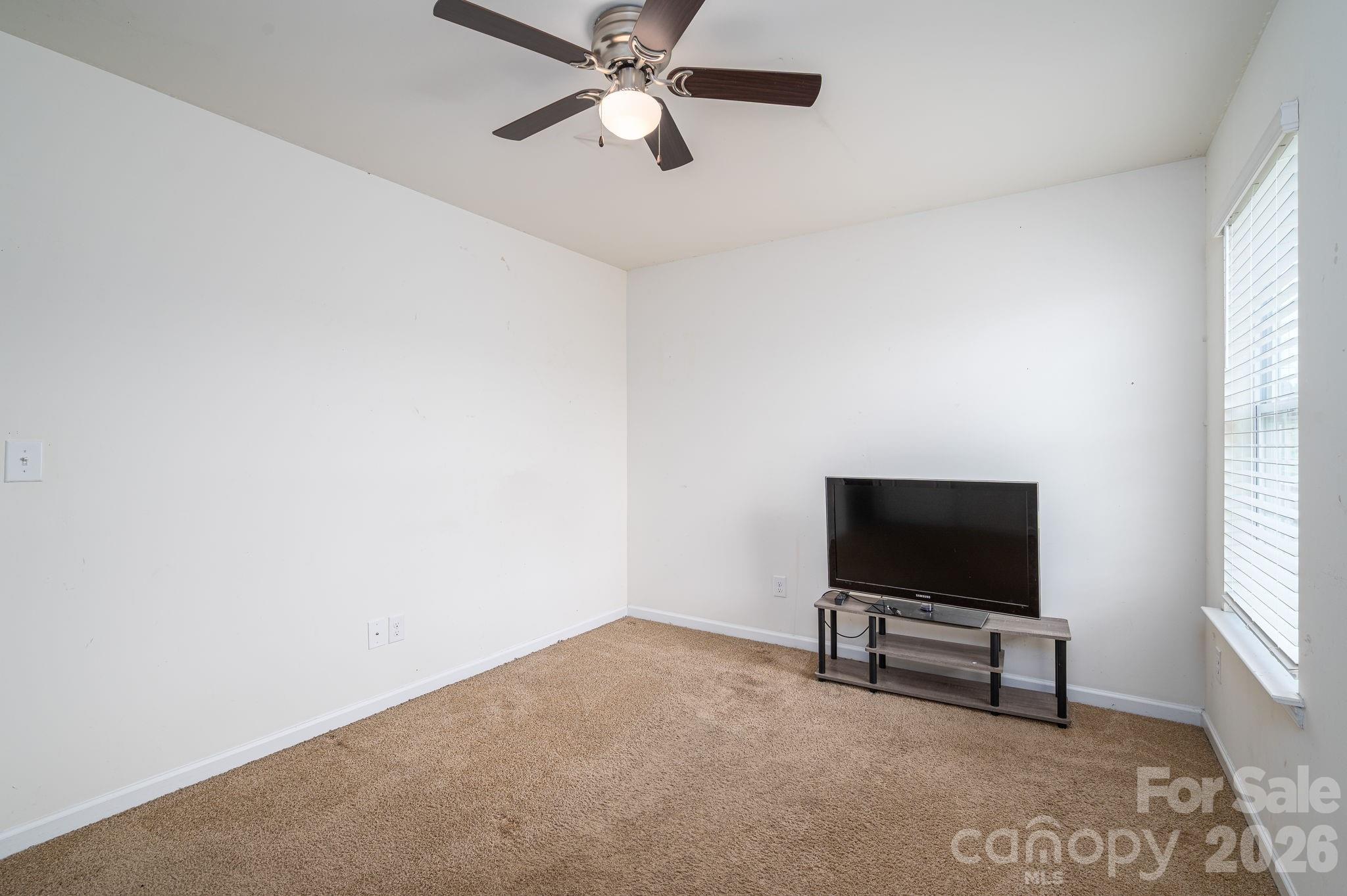 1536 Gaston Mountain Drive Dallas NC 28034