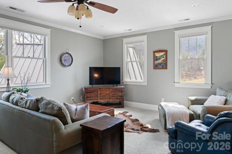 29 Bonnie Brae Drive Weaverville NC 28787