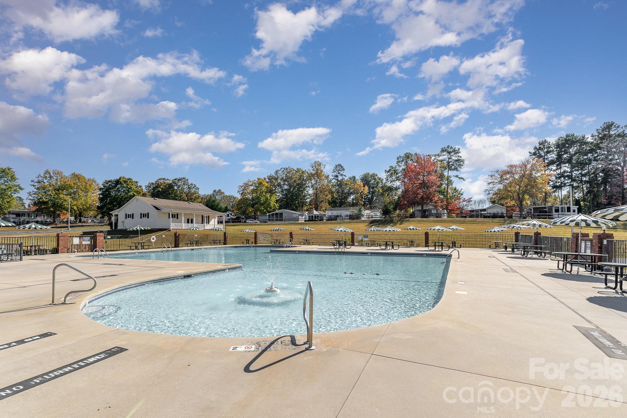 122 Maple Street New London NC 28127