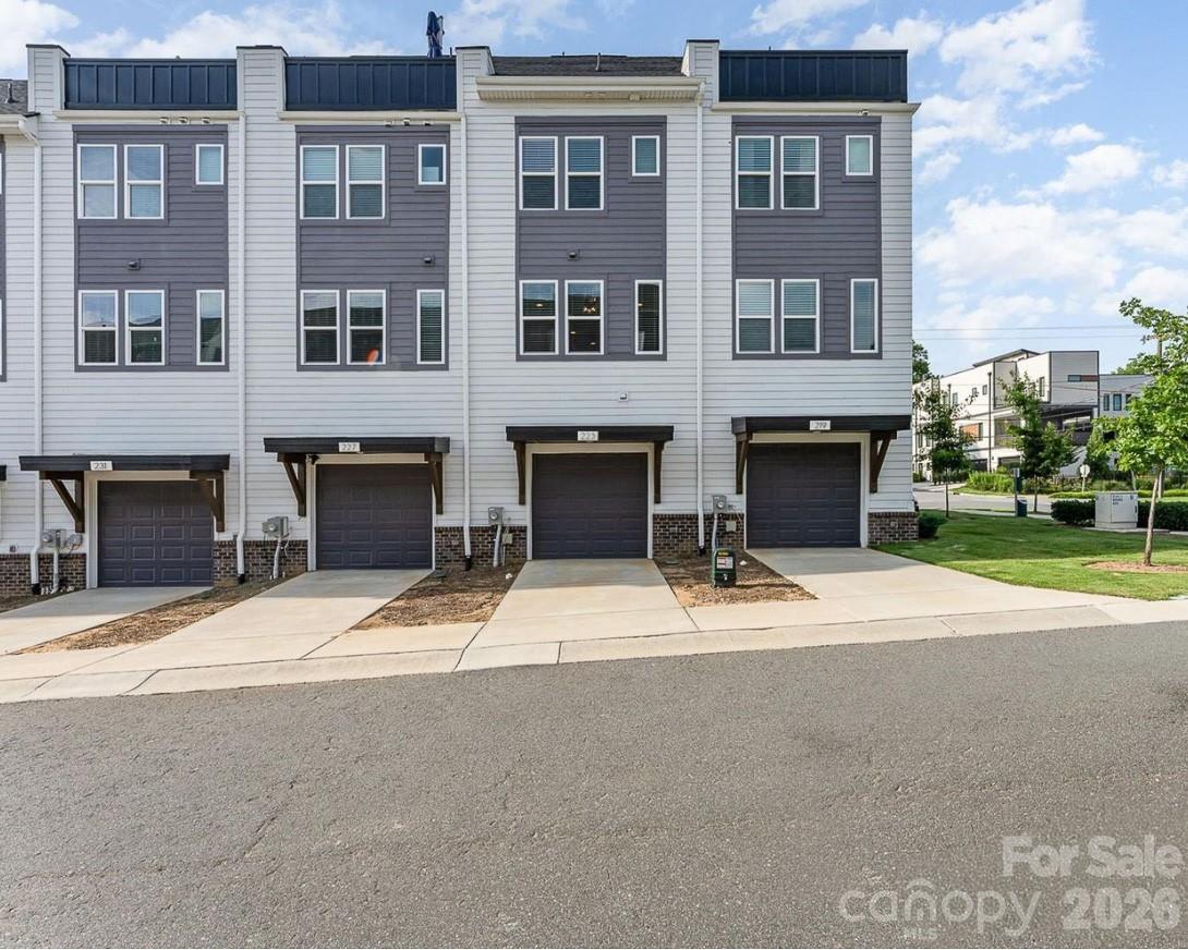 223 S Bruns Avenue Charlotte NC 28208
