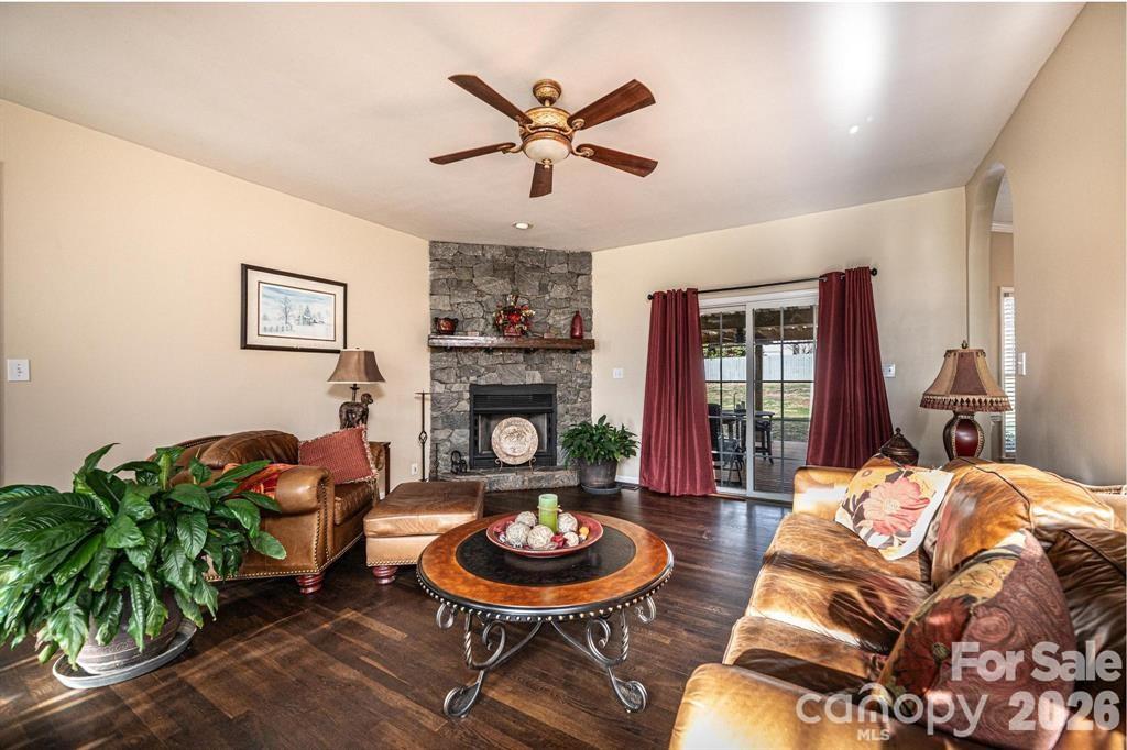 3992 Brickfield Street Hickory NC 28602