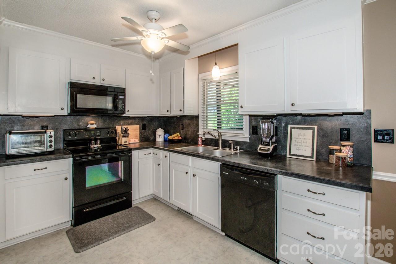 2426 Ashford Drive Newton NC 28658