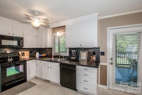 2426 Ashford Drive Newton NC 28658