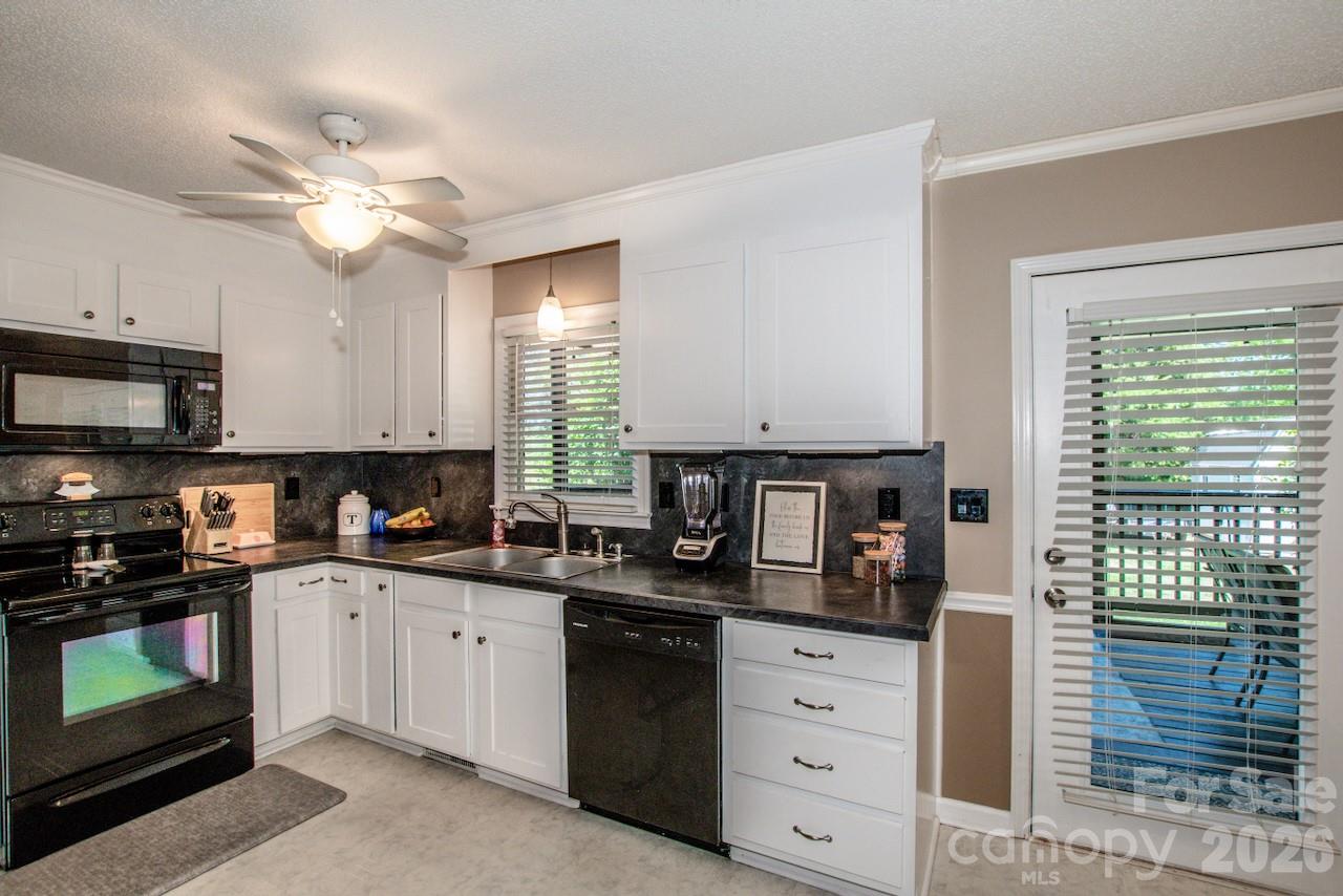 2426 Ashford Drive Newton NC 28658
