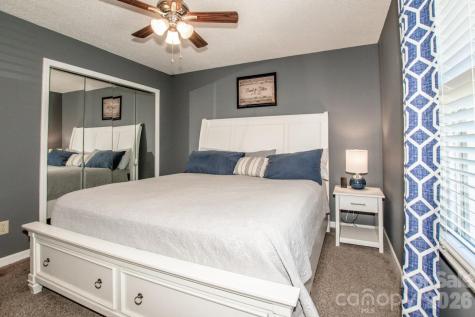 2426 Ashford Drive Newton NC 28658