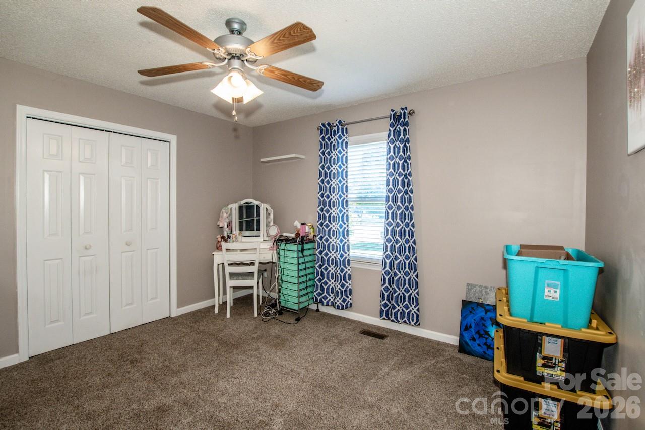 2426 Ashford Drive Newton NC 28658