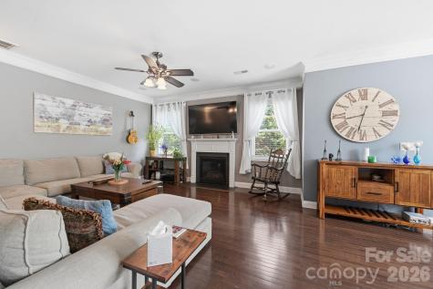 5041 El Molino Drive Charlotte NC 28214