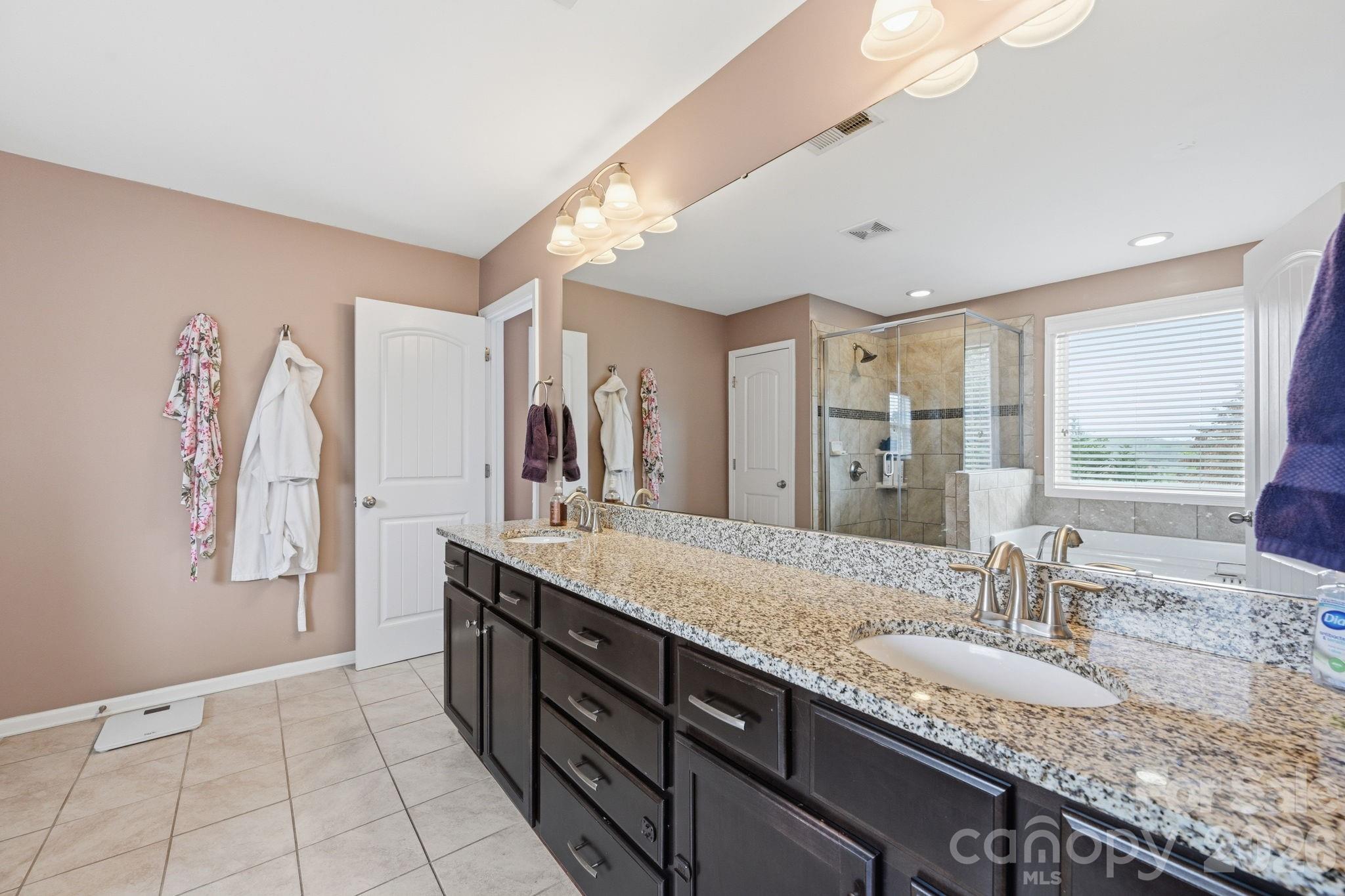5041 El Molino Drive Charlotte NC 28214