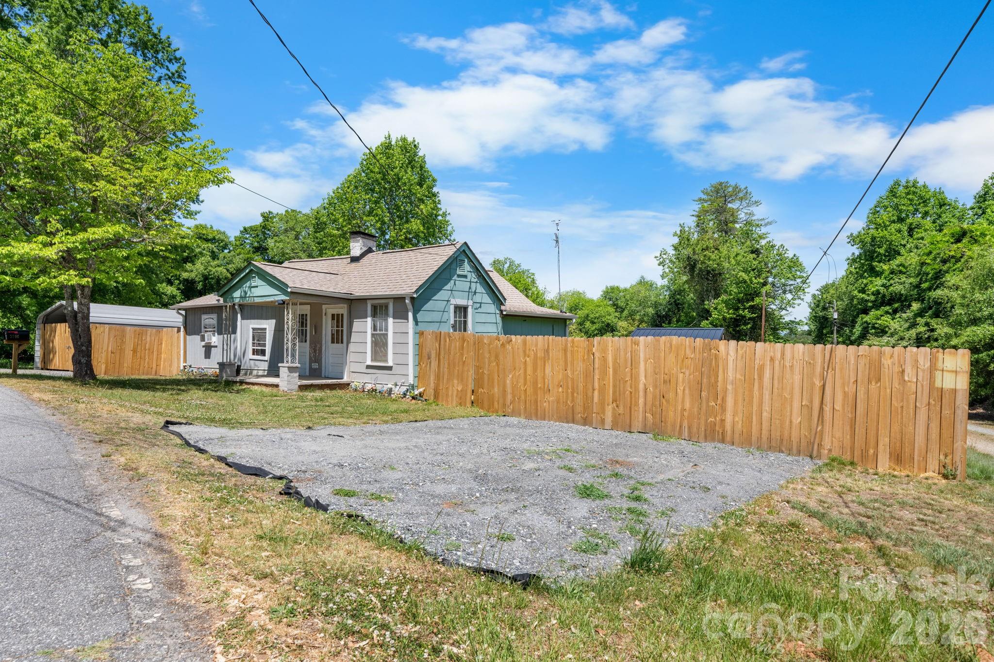 3706 2nd Avenue NW Hickory NC 28601