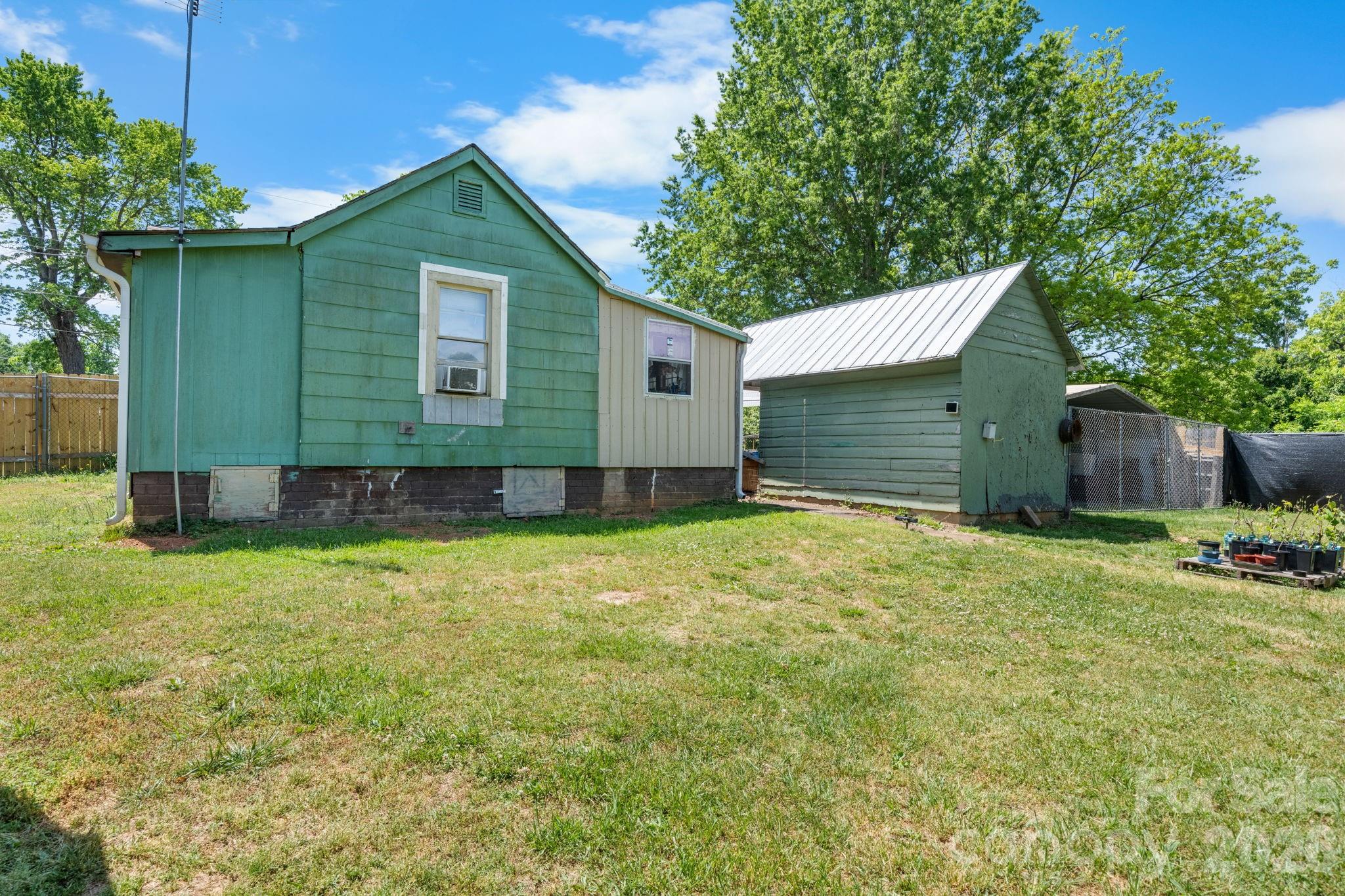 3706 2nd Avenue NW Hickory NC 28601