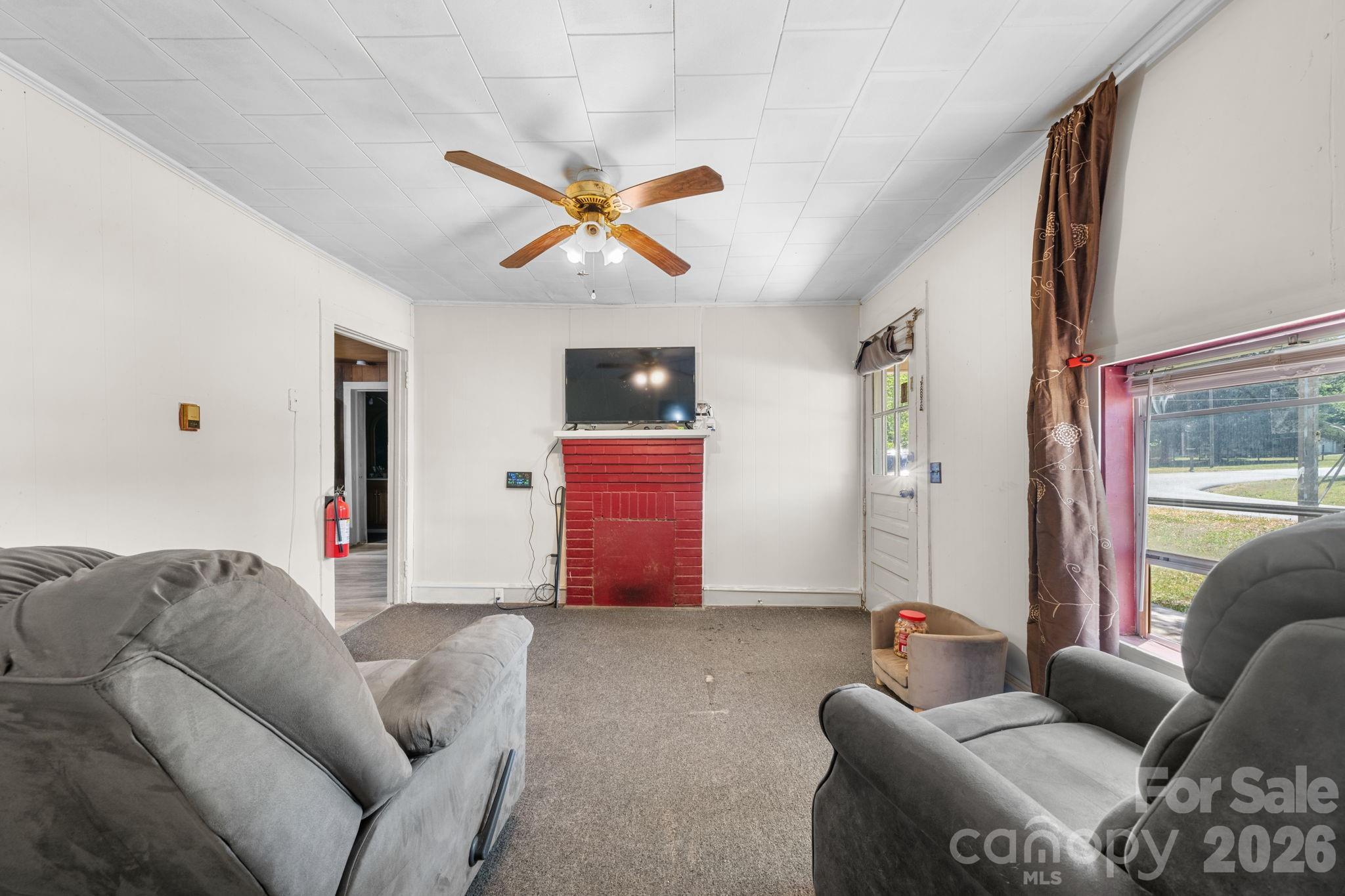 3706 2nd Avenue NW Hickory NC 28601