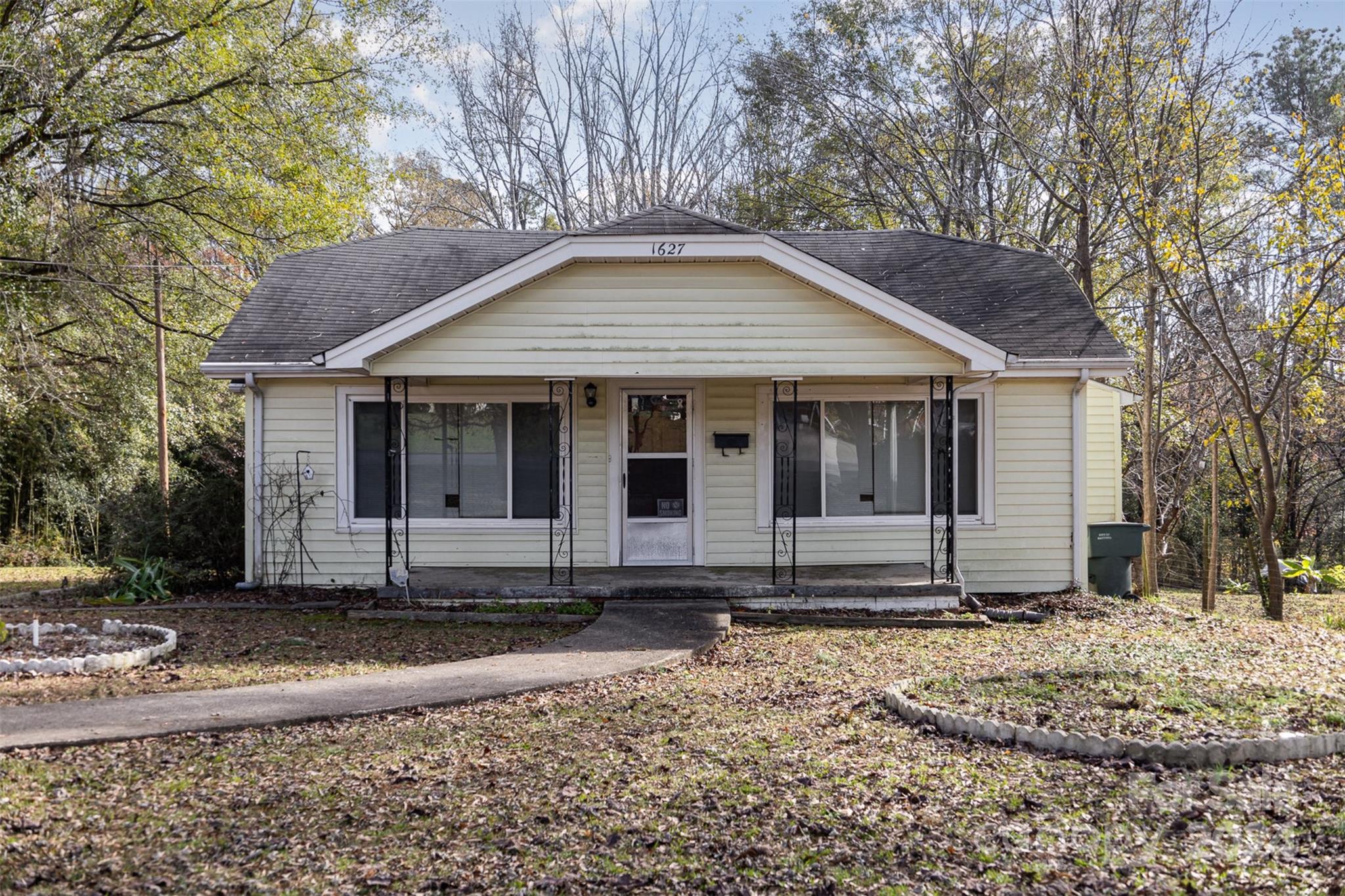 1627 W 5th Avenue Gastonia NC 28052