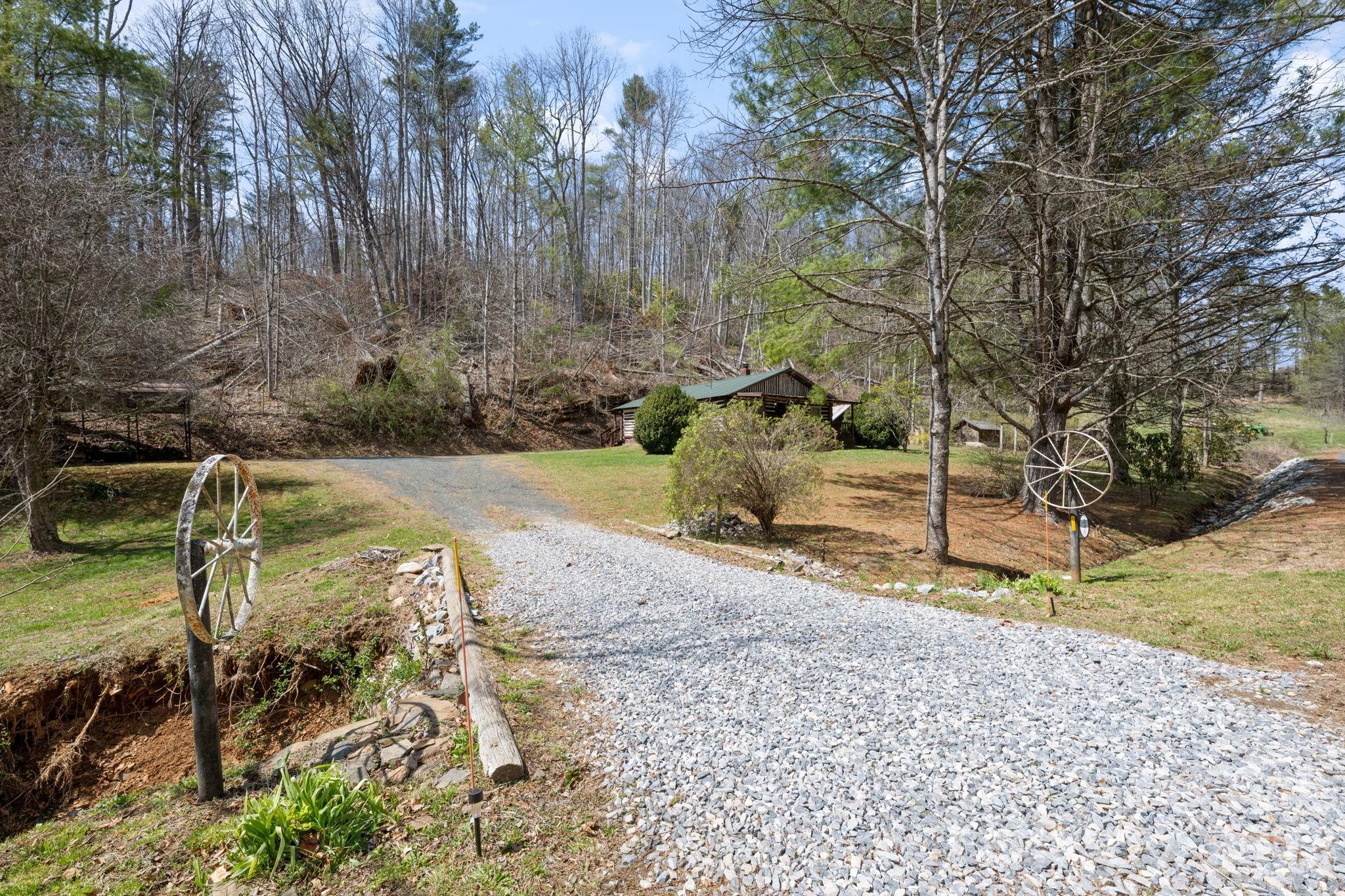 245 Davenport Road Spruce Pine NC 28777