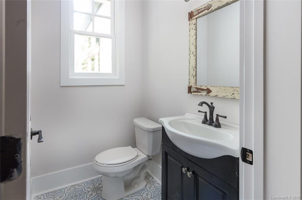 2015 Chesterfield Avenue Charlotte NC 28205