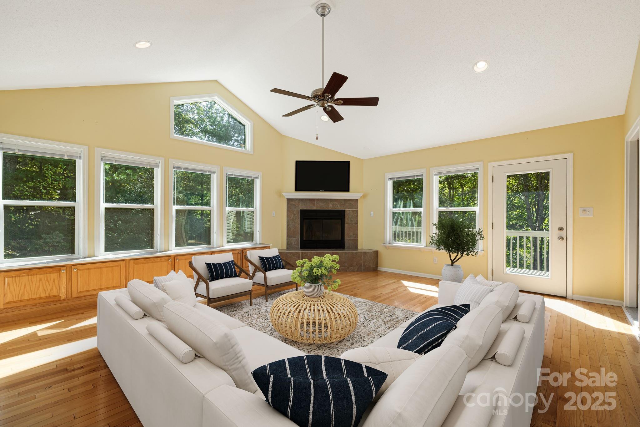 207 Christina Court Asheville NC 28806